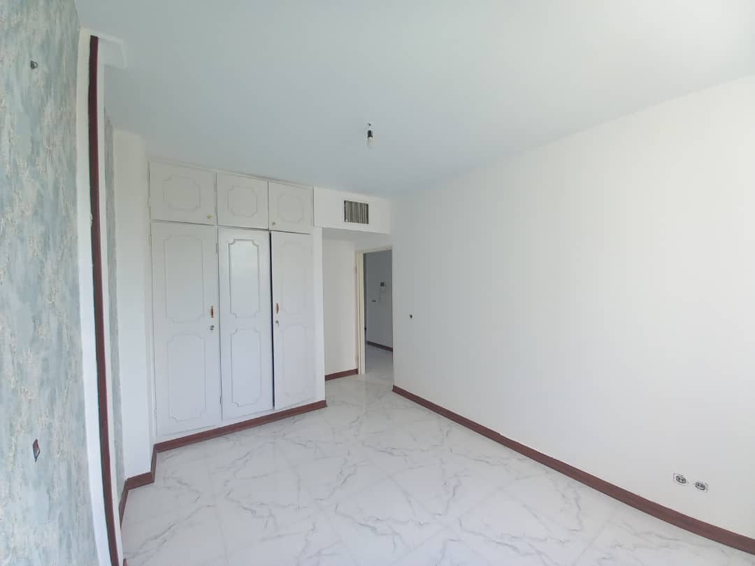 فروش آپارتمان 94 متر نارمک غرق نور