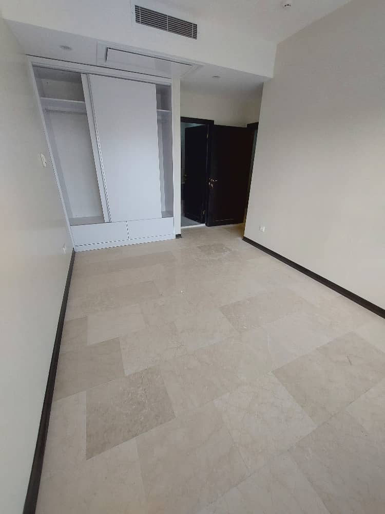 فروش 140 متر آپارتمان قلب دولت پلان مهندسی نورگیر بالا