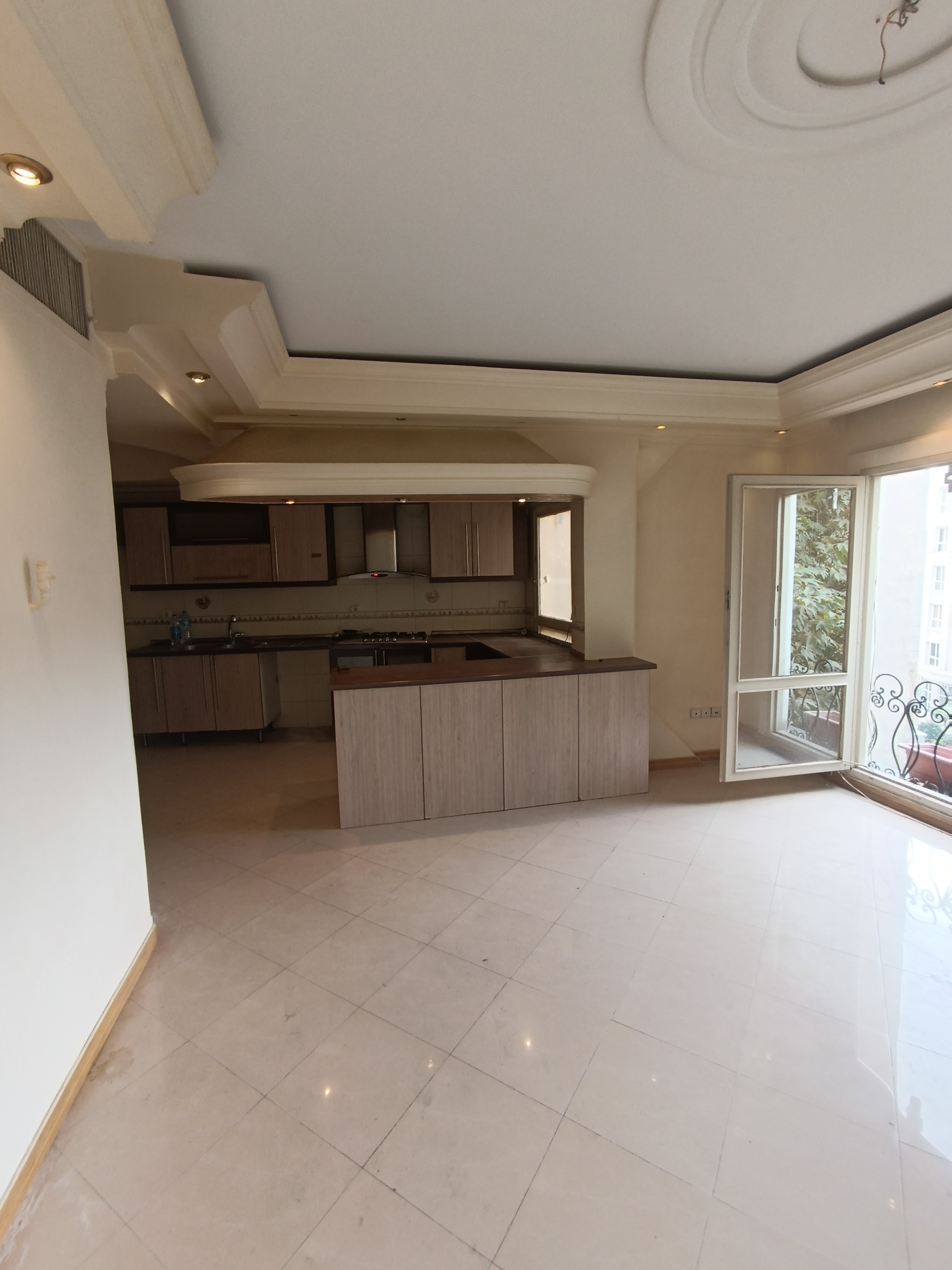 فروش آپارتمان 75 متر شهرک لاله 2 خواب بالکن دار