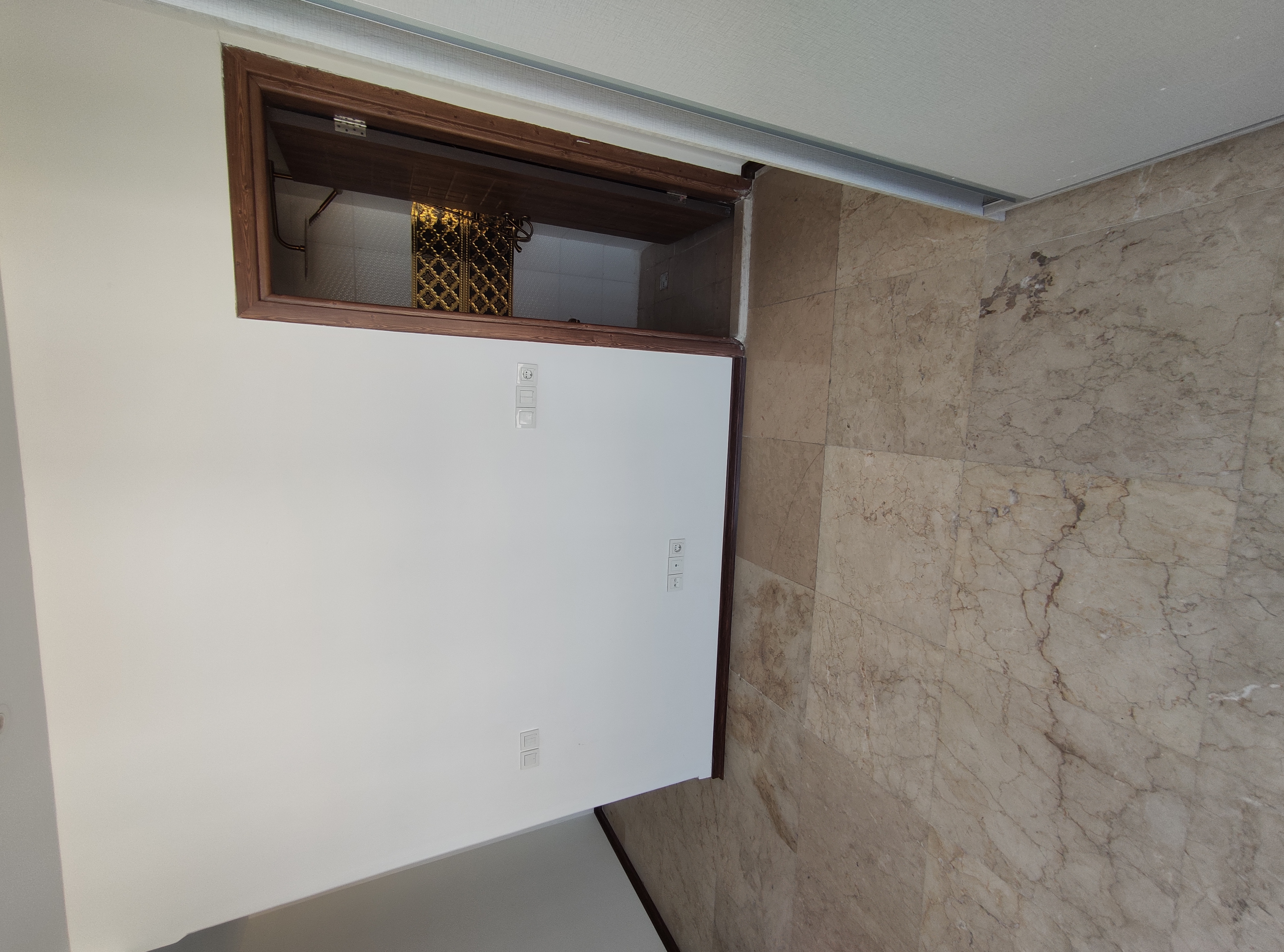 فروش آپارتمان 104 متر  عطاری مقدم کلید نخورده