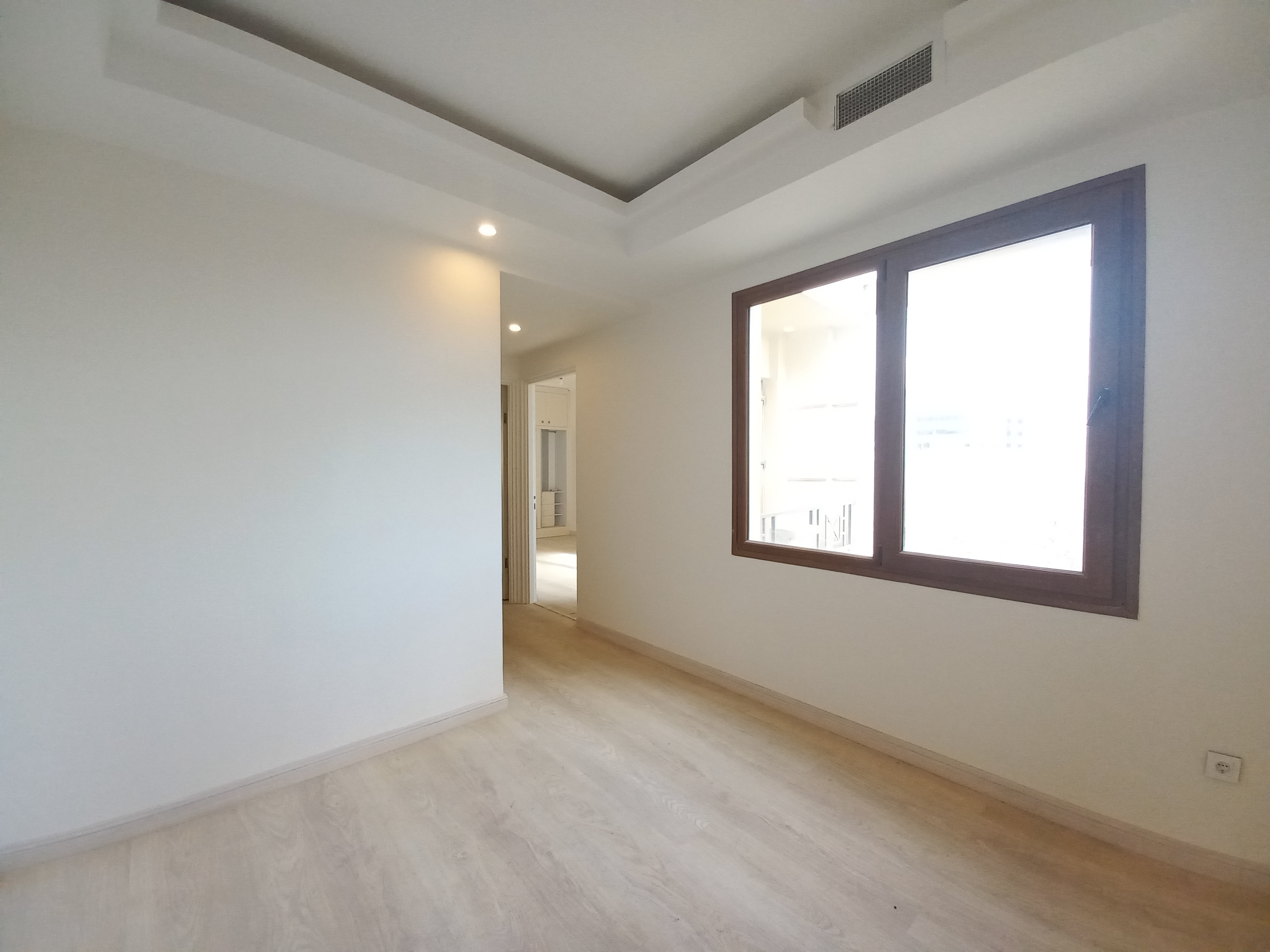 فروش آپارتمان 135 متر دو خواب نیاوران