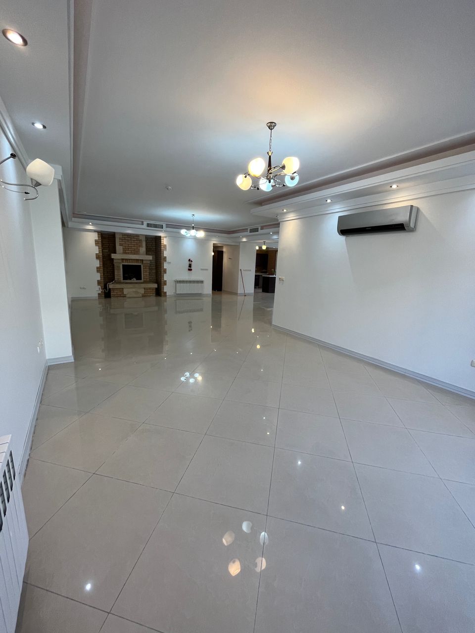 فروش آپارتمان 175 متر آجودانیه 3خواب