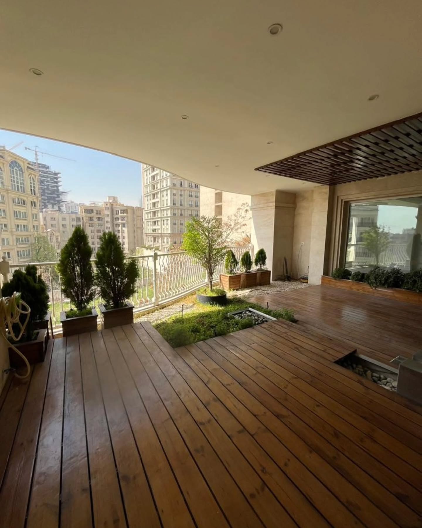 فروش آپارتمان 320متر نیاوران تراس قابل چیدمان سرتاسر پنجره