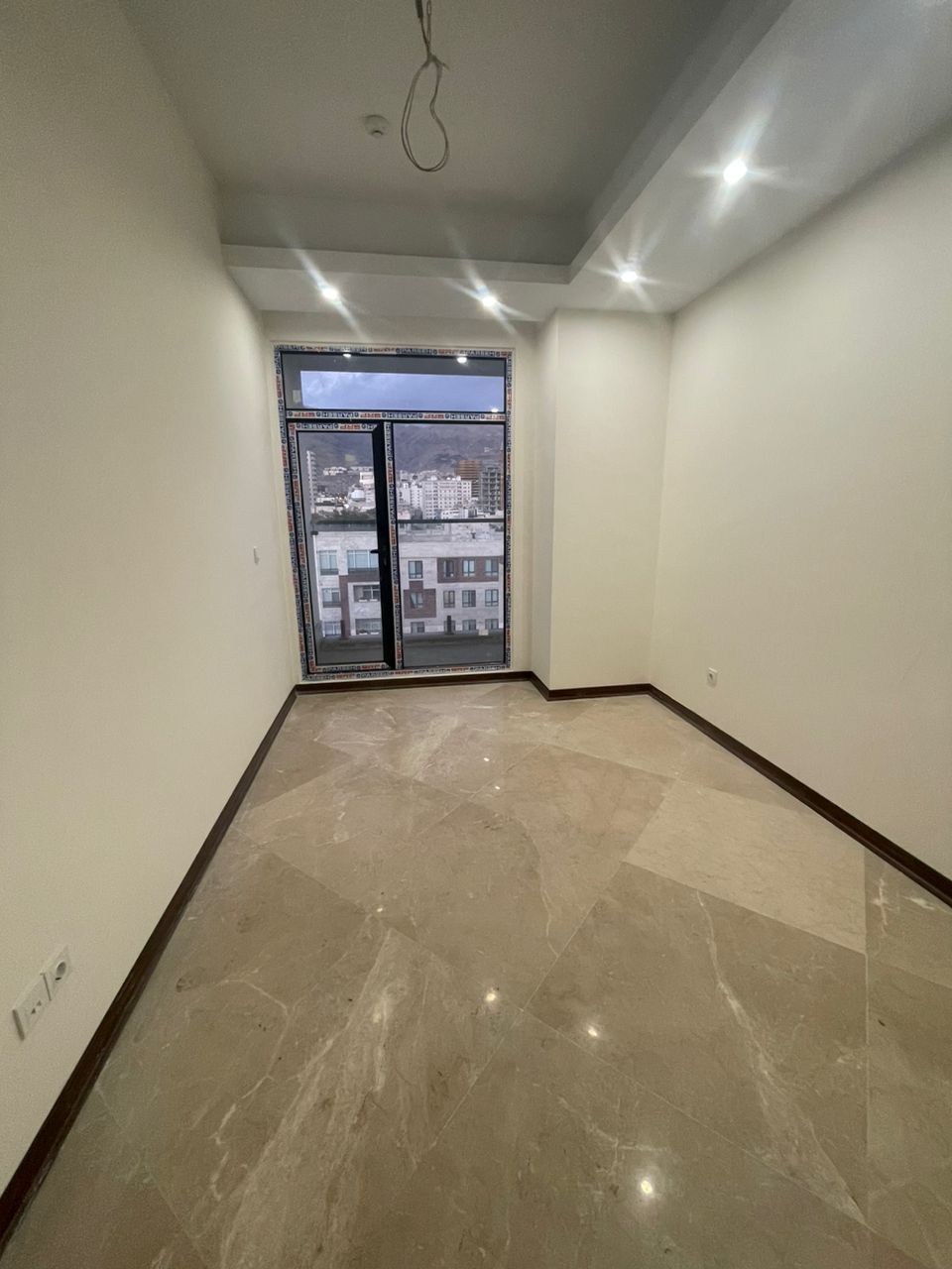 فروش آپارتمان 90 متر سوهانک نوساز ویو دار