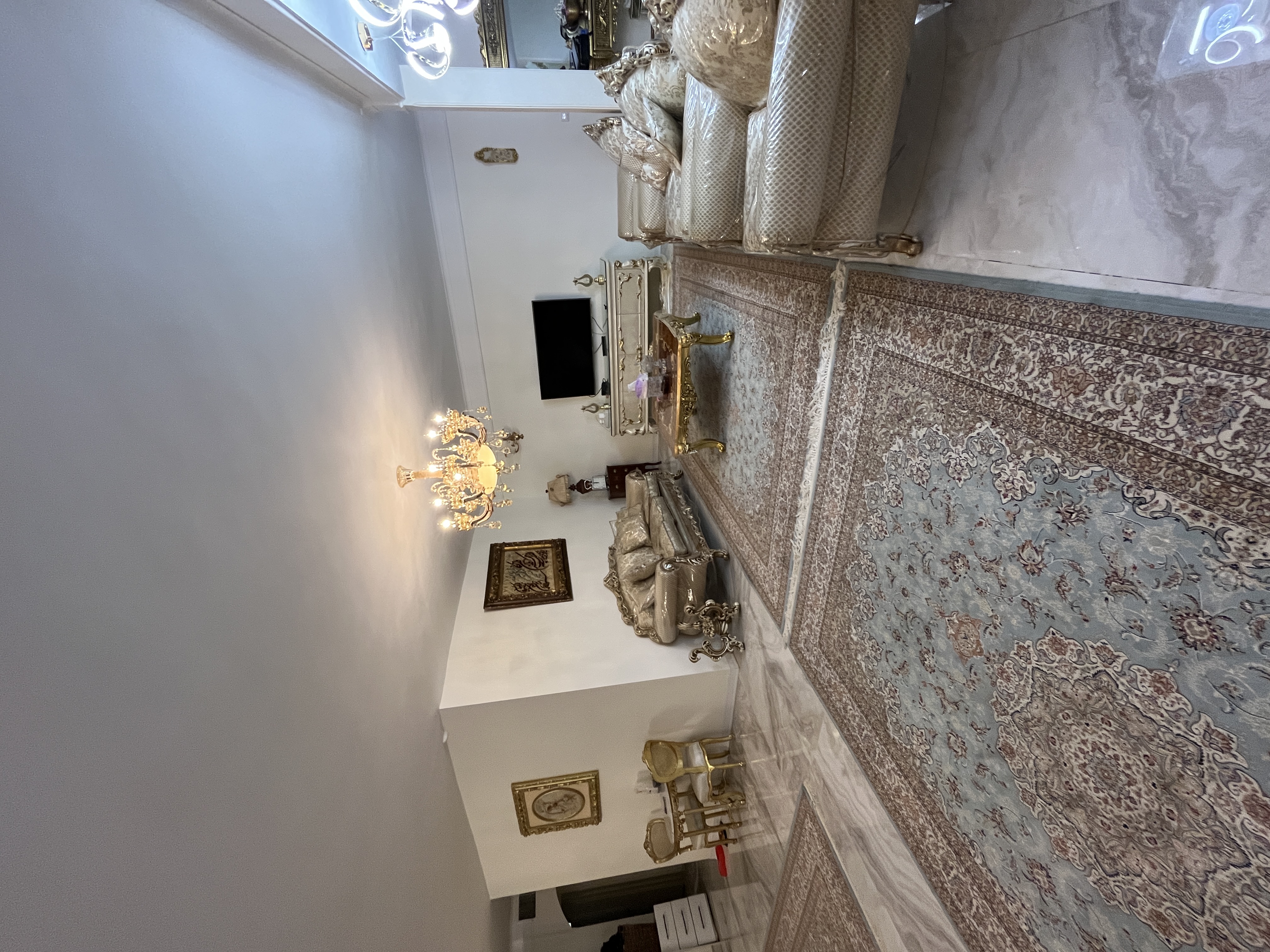 اجاره آپارتمان 240 متر نیاوران ویلایی
