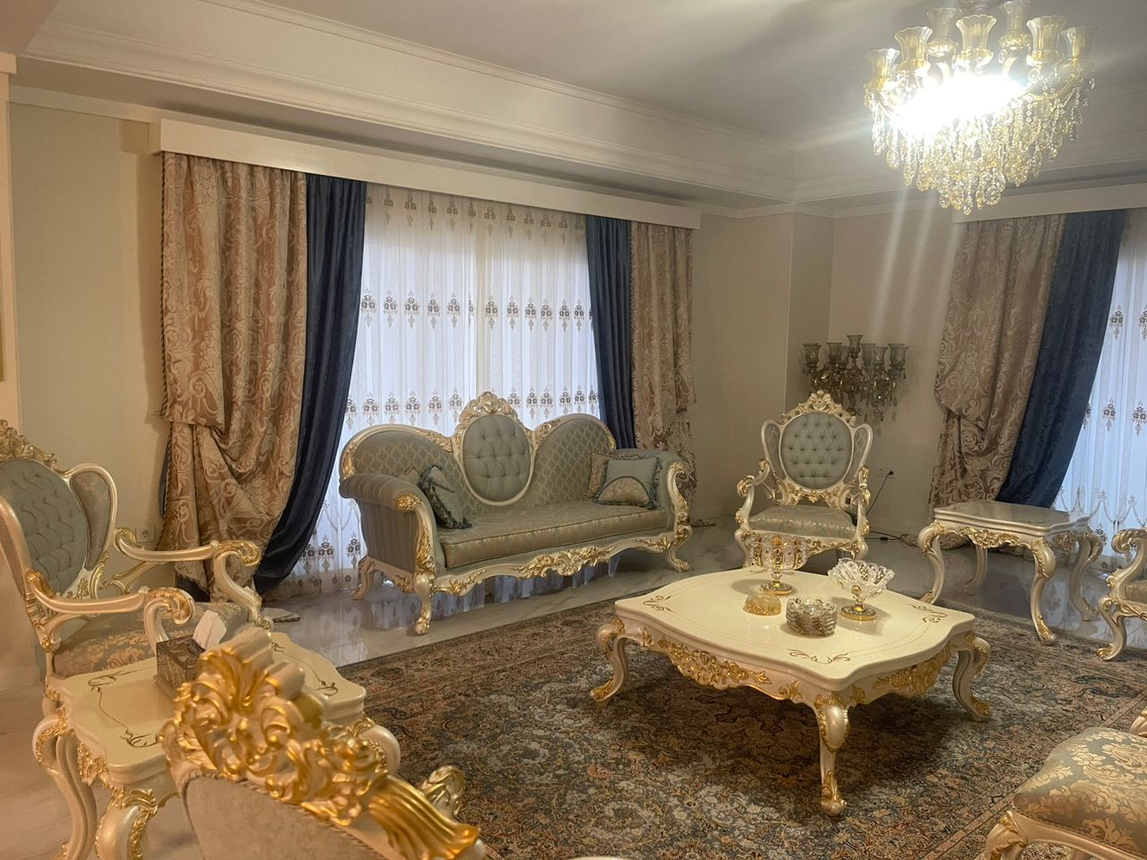 اجاره اپارتمان 200 متر نیاوران تاپ لوکیشن