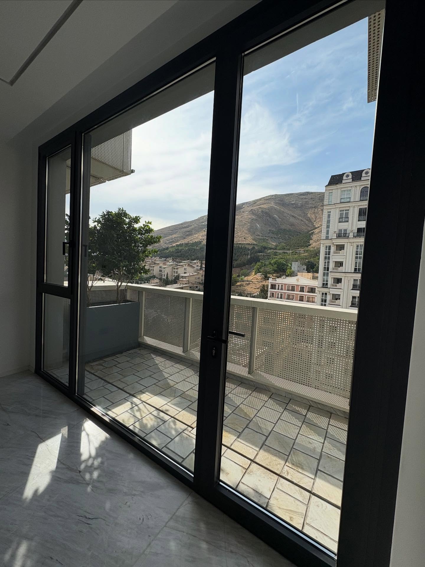 فروش آپارتمان 150متر نیاوران نوساز کلیدنخورده