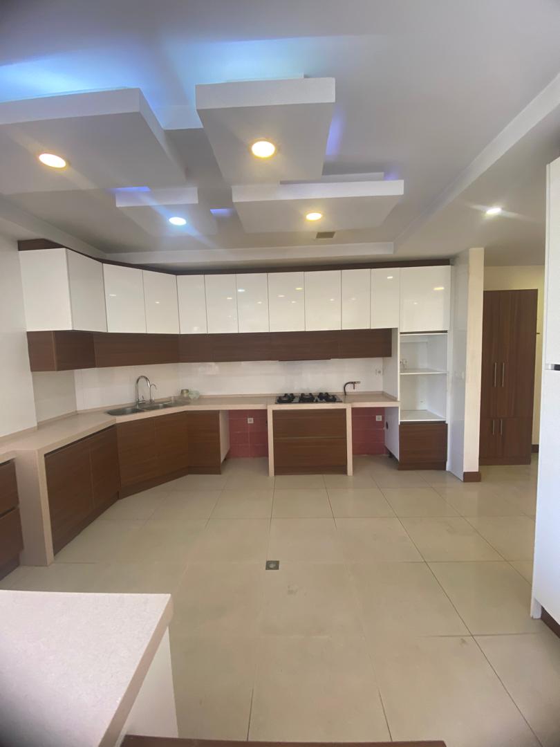 اجاره آپارتمان 260 متر الهیه تاپ لوکیشن فول مشاعات