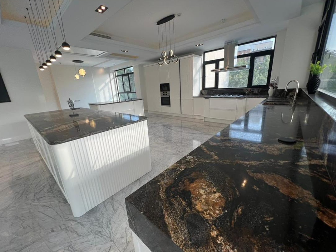 فروش آپارتمان 220 متر فرمانیه فول مشاعات هتلینگ