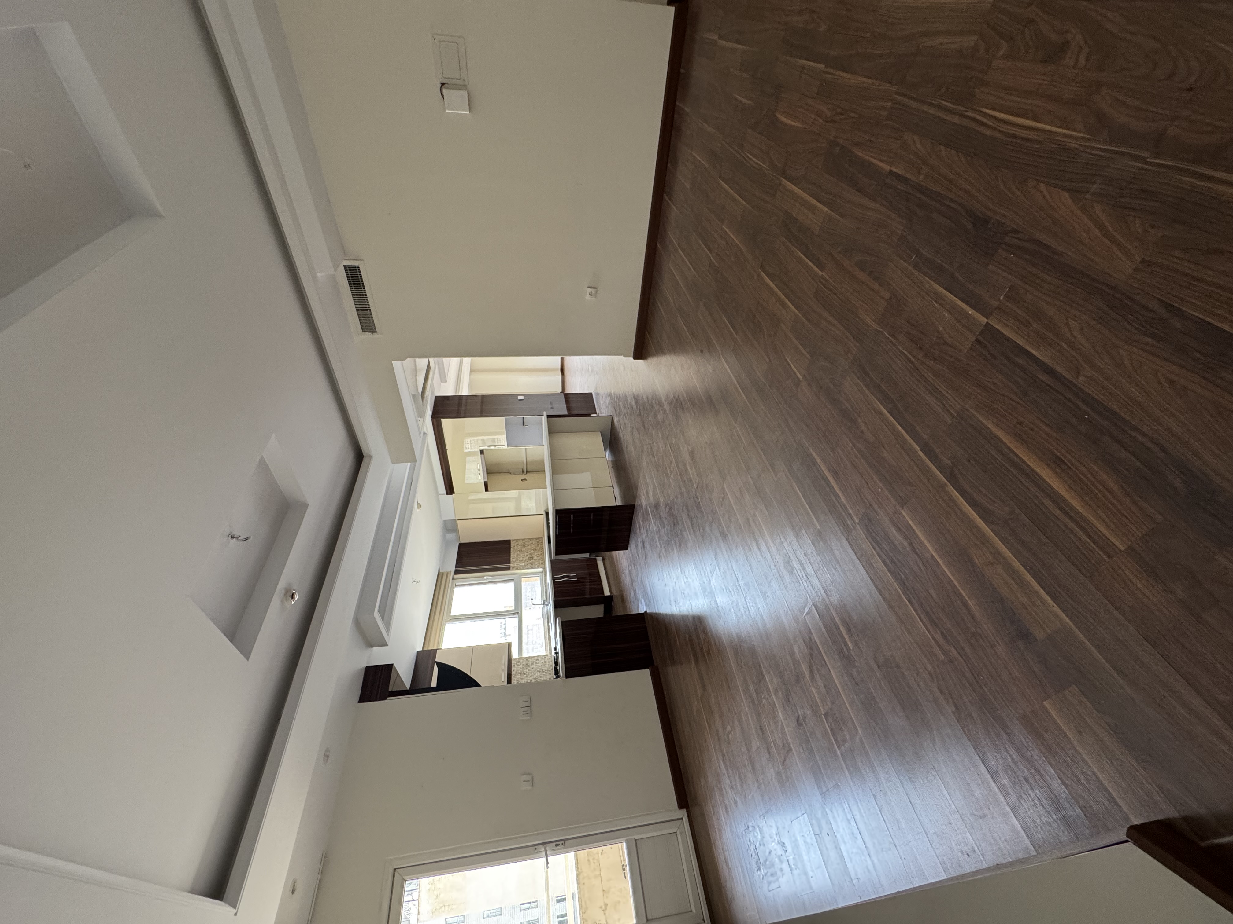 فروش آپارتمان 186متر اجودانیه فول مشاعات