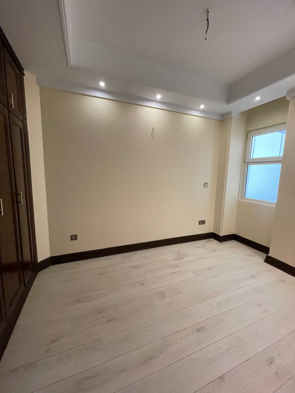 اجاره آپارتمان 200 متر کامرانیه فول مشاعات