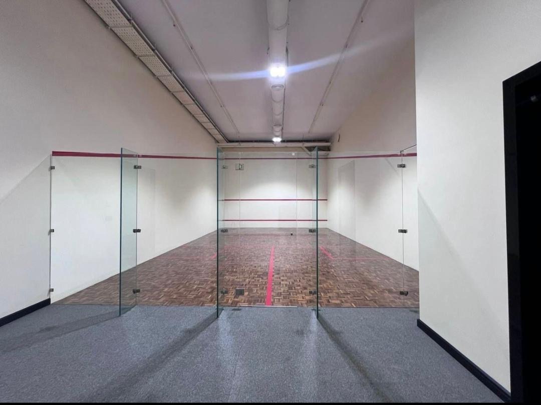 فروش اپارتمان 200 متر اندرزگو برج باغ بى نظير