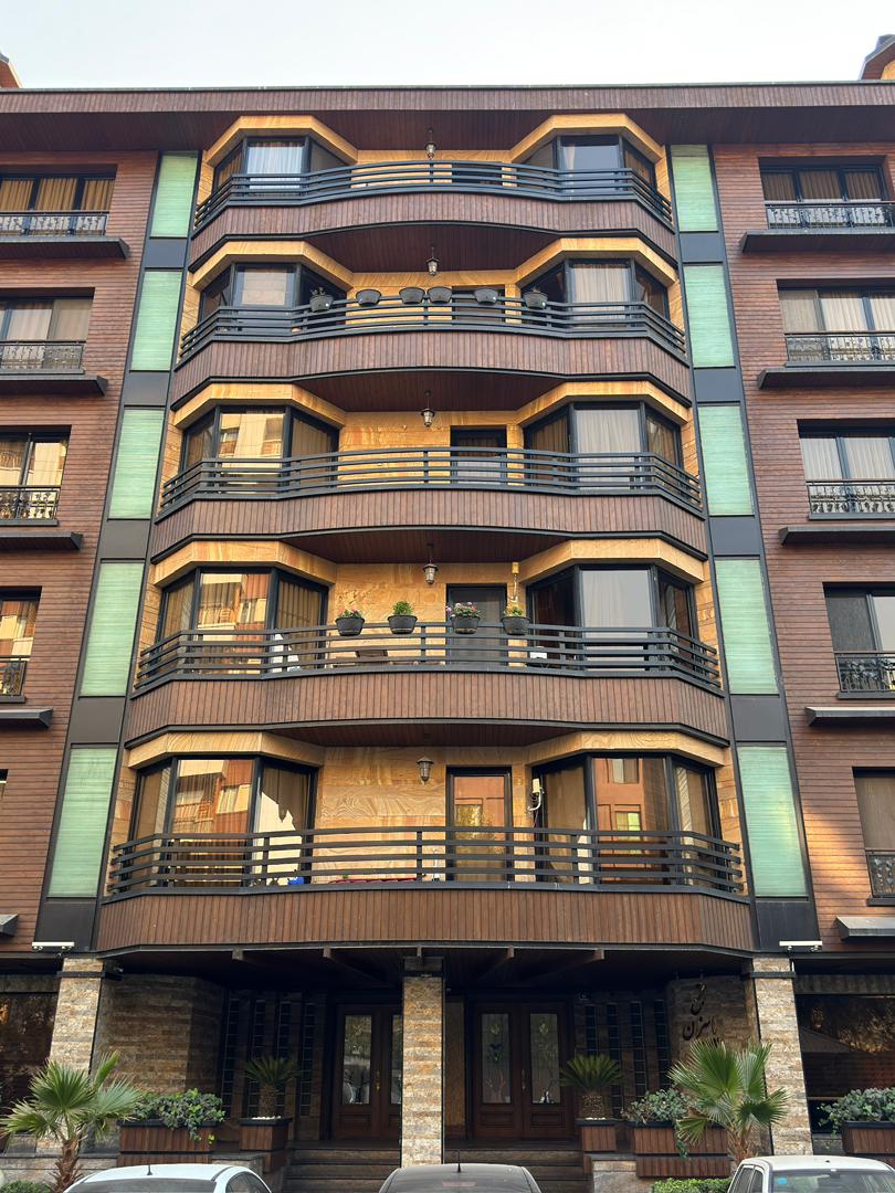 فروش آپارتمان 130 متر آجودانیه تاپ لوکیشن