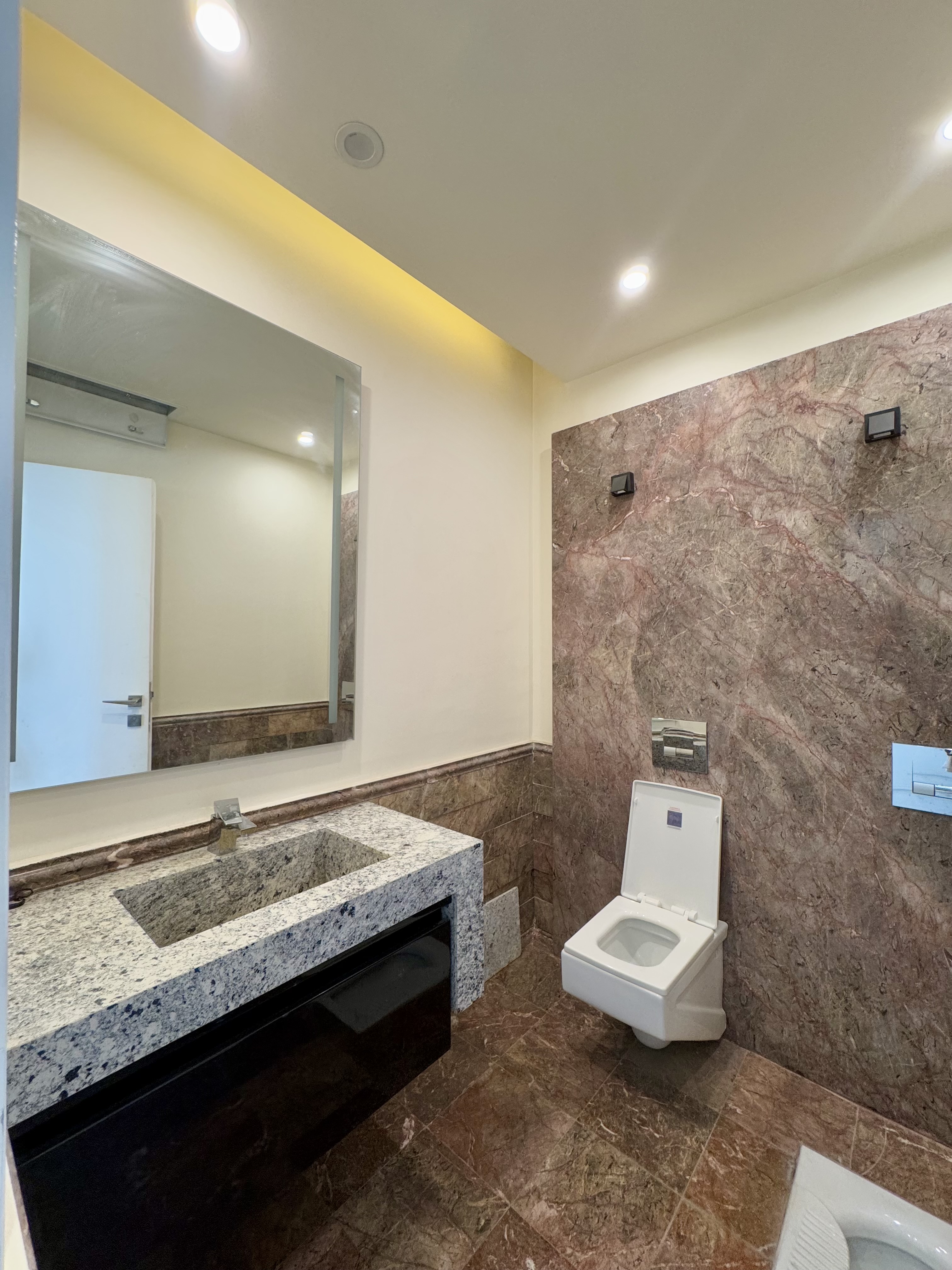 فروش آپارتمان 200 متر نیاوران تکواحدی