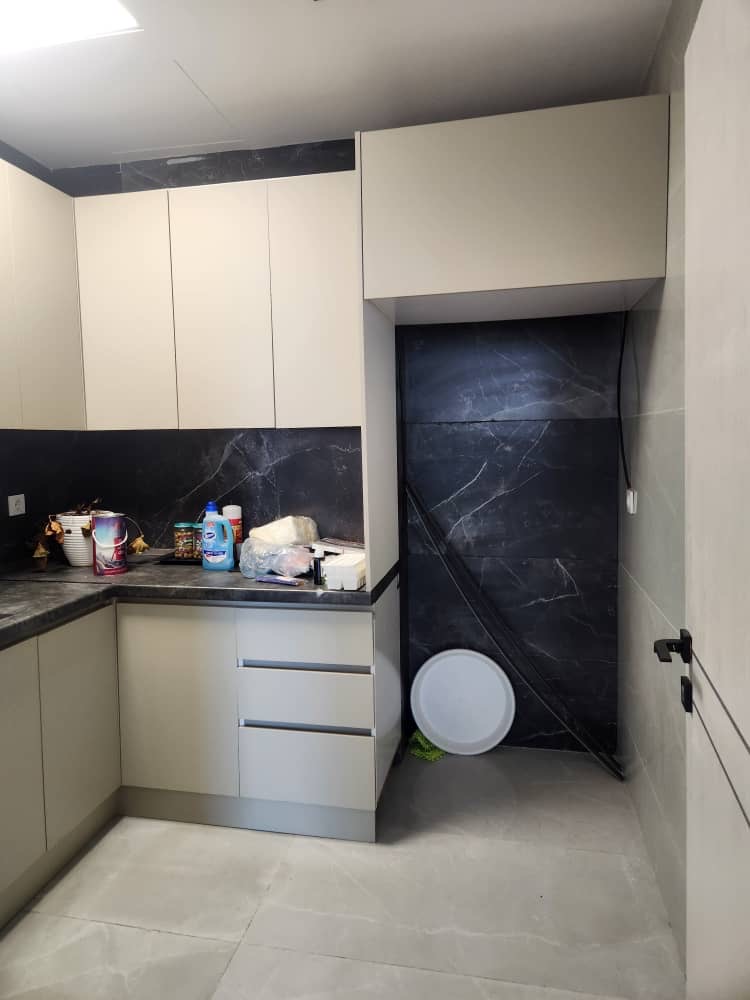 170 متر سند اداری برج نیاوران سنتر