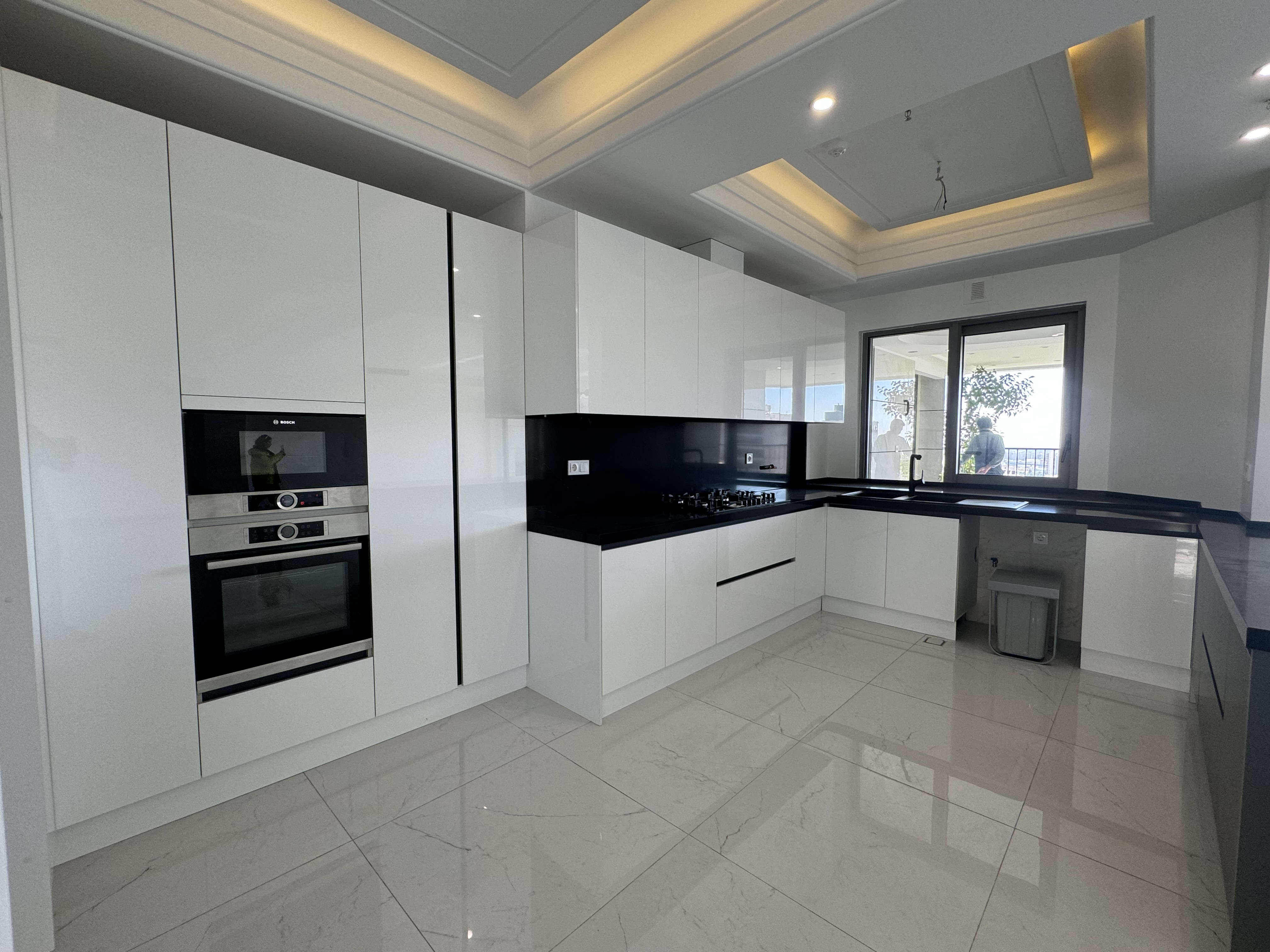 فروش آپارتمان 250 متر صاحبقرانیه