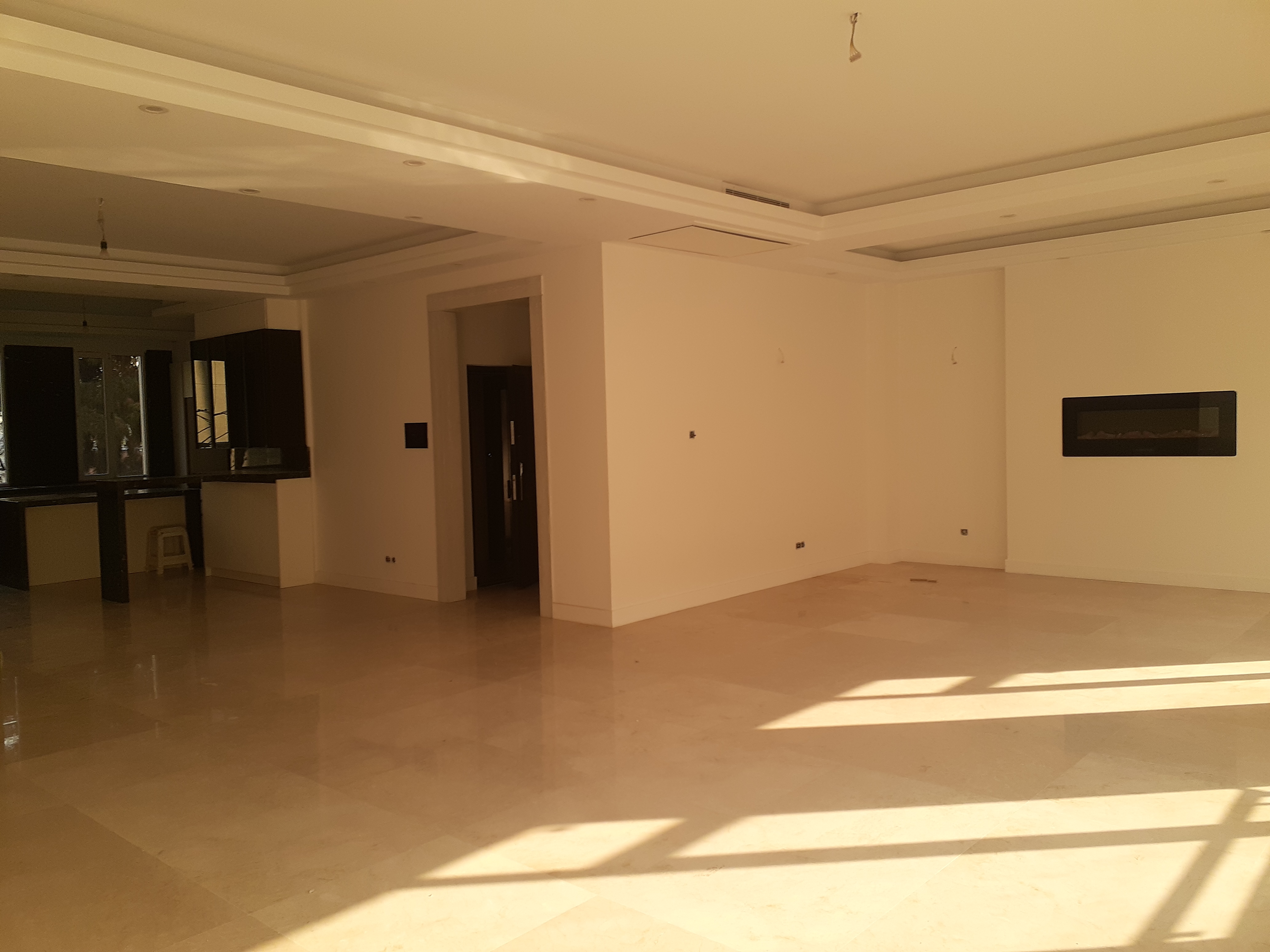 فروش آپارتمان 130متر دروس 2پارکینگ
