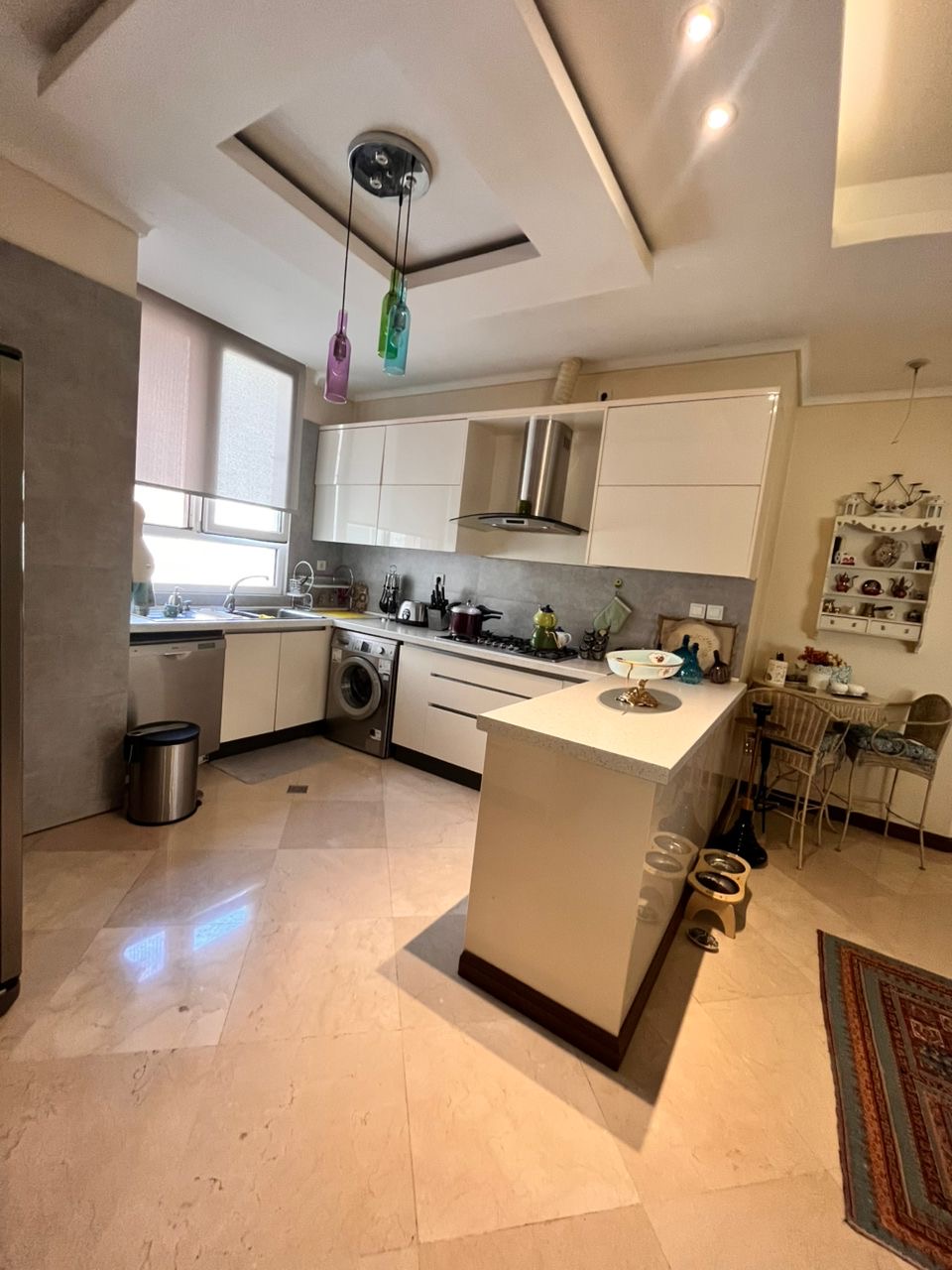 رهن كامل اپارتمان 100 مترى در نياوران