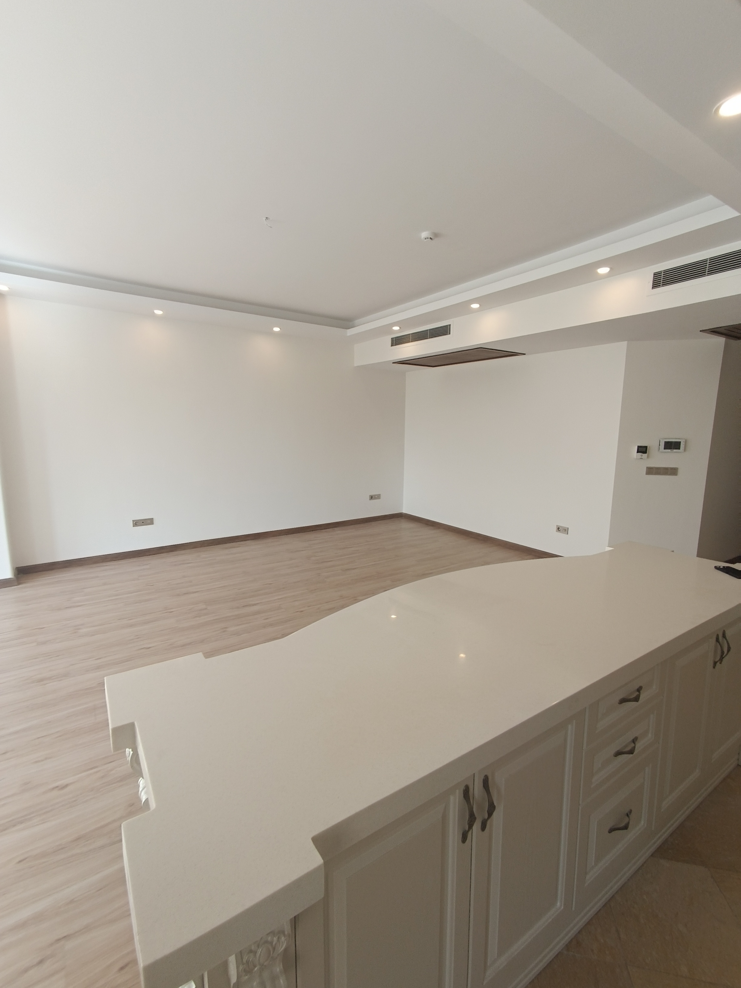 فروش آپارتمان 100 متر ازگل 2 خواب بالکن دار نوساز