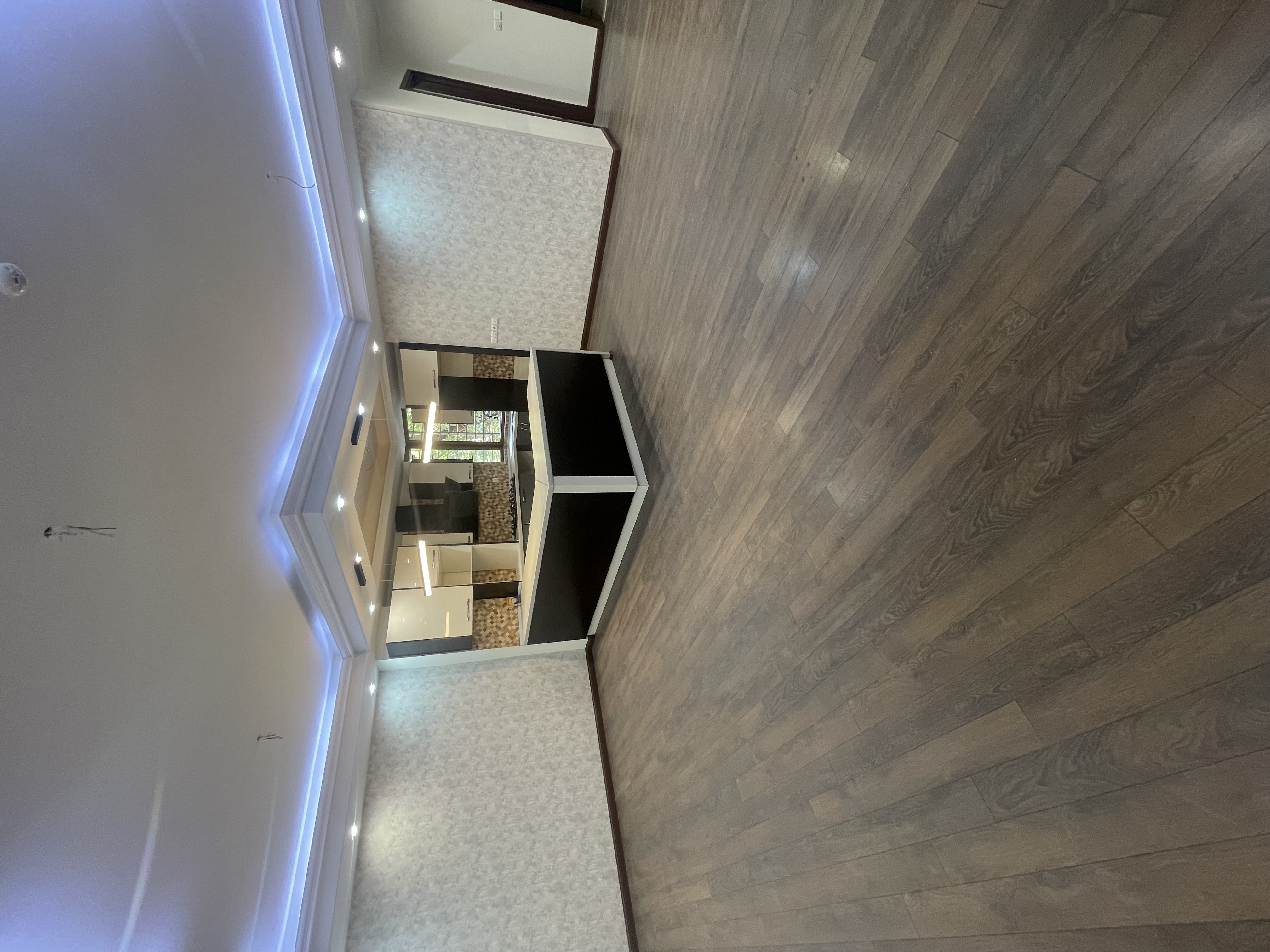 فروش اپارتمان 105متر اندرزگو  زير قيمت