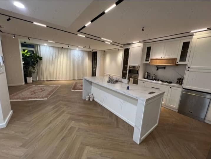 فروش آپارتمان 175 متر فرمانیه شرقی