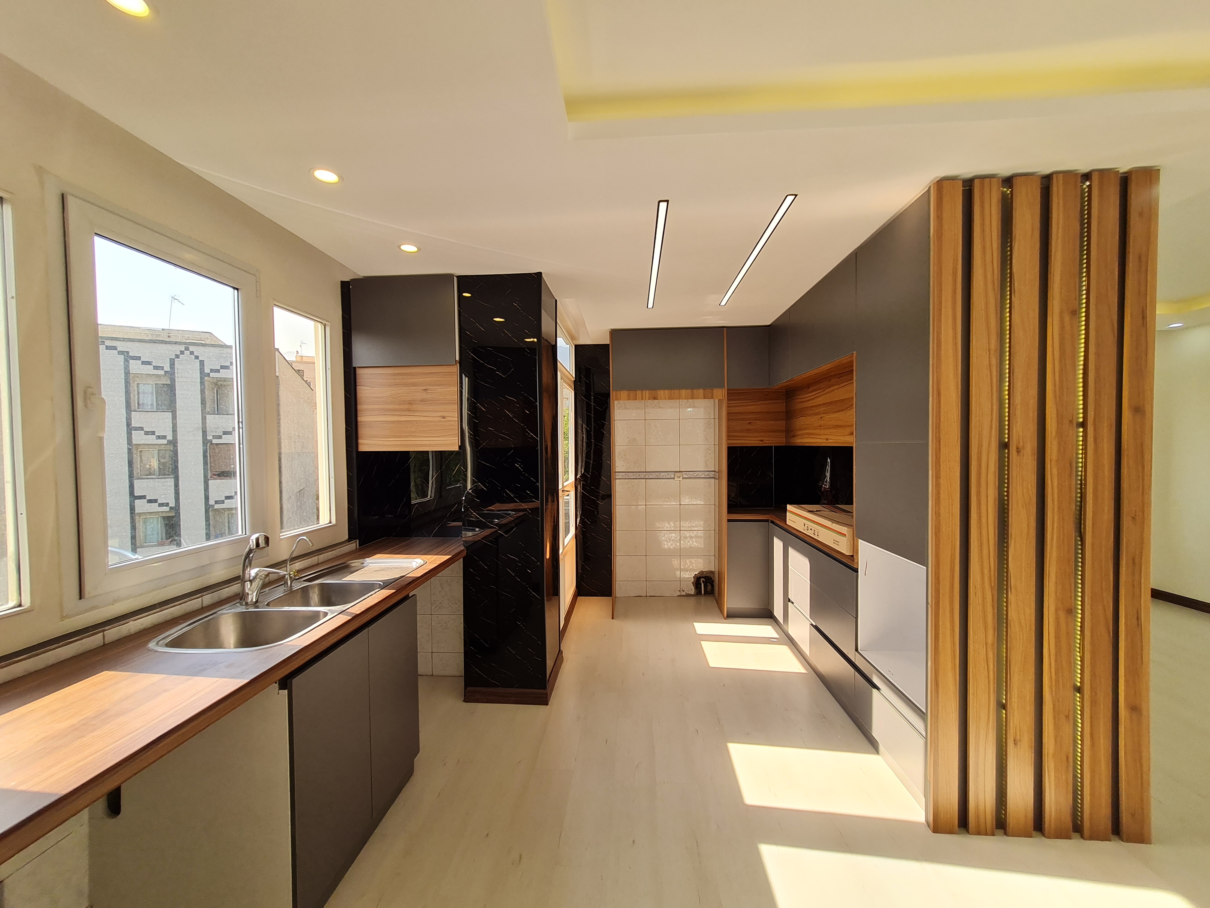 فروش آپارتمان 115 متر دیباجی تاپ لوکیشن