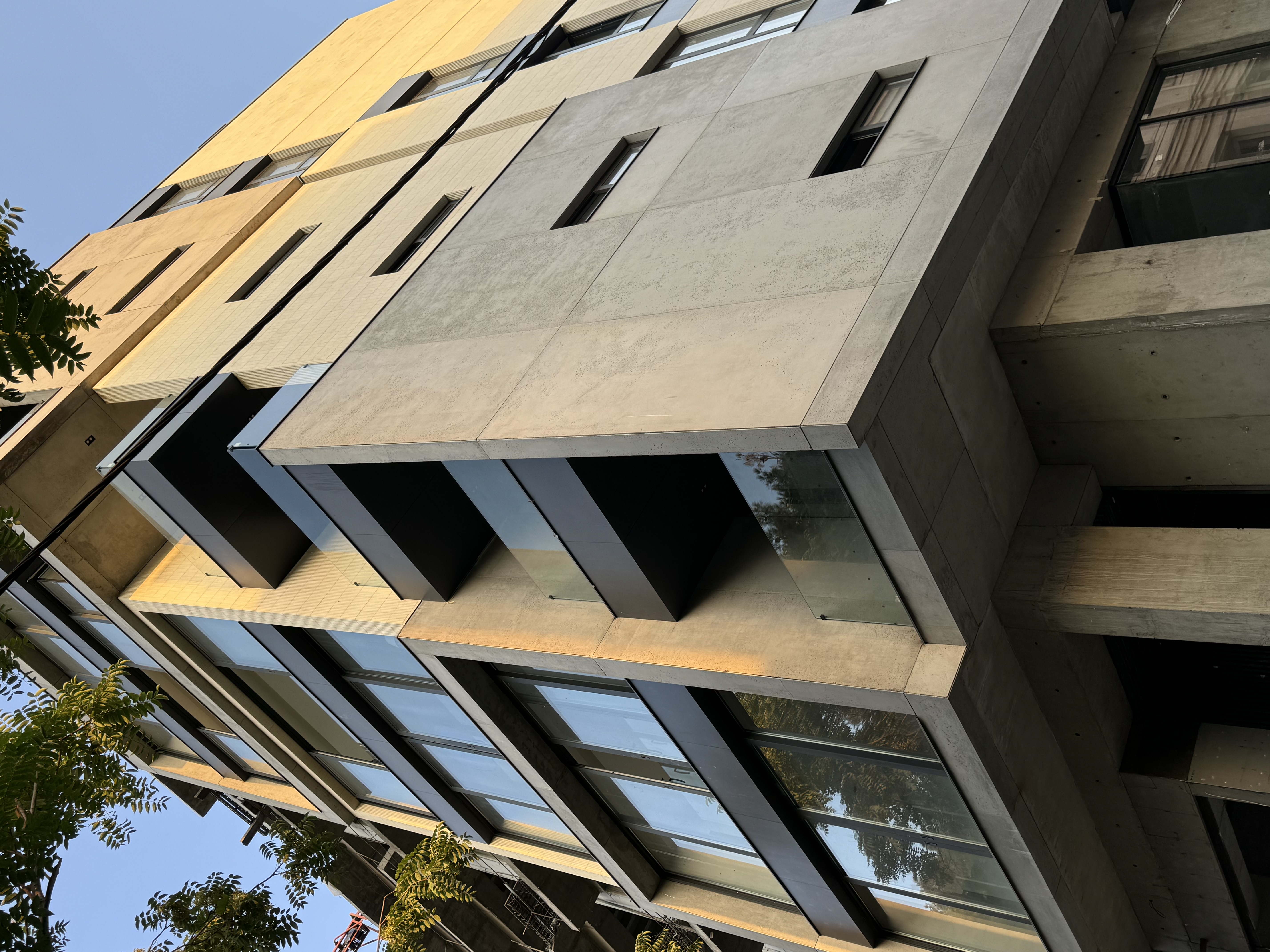 فروش آپارتمان 136متر قیطریه اطراف پارک