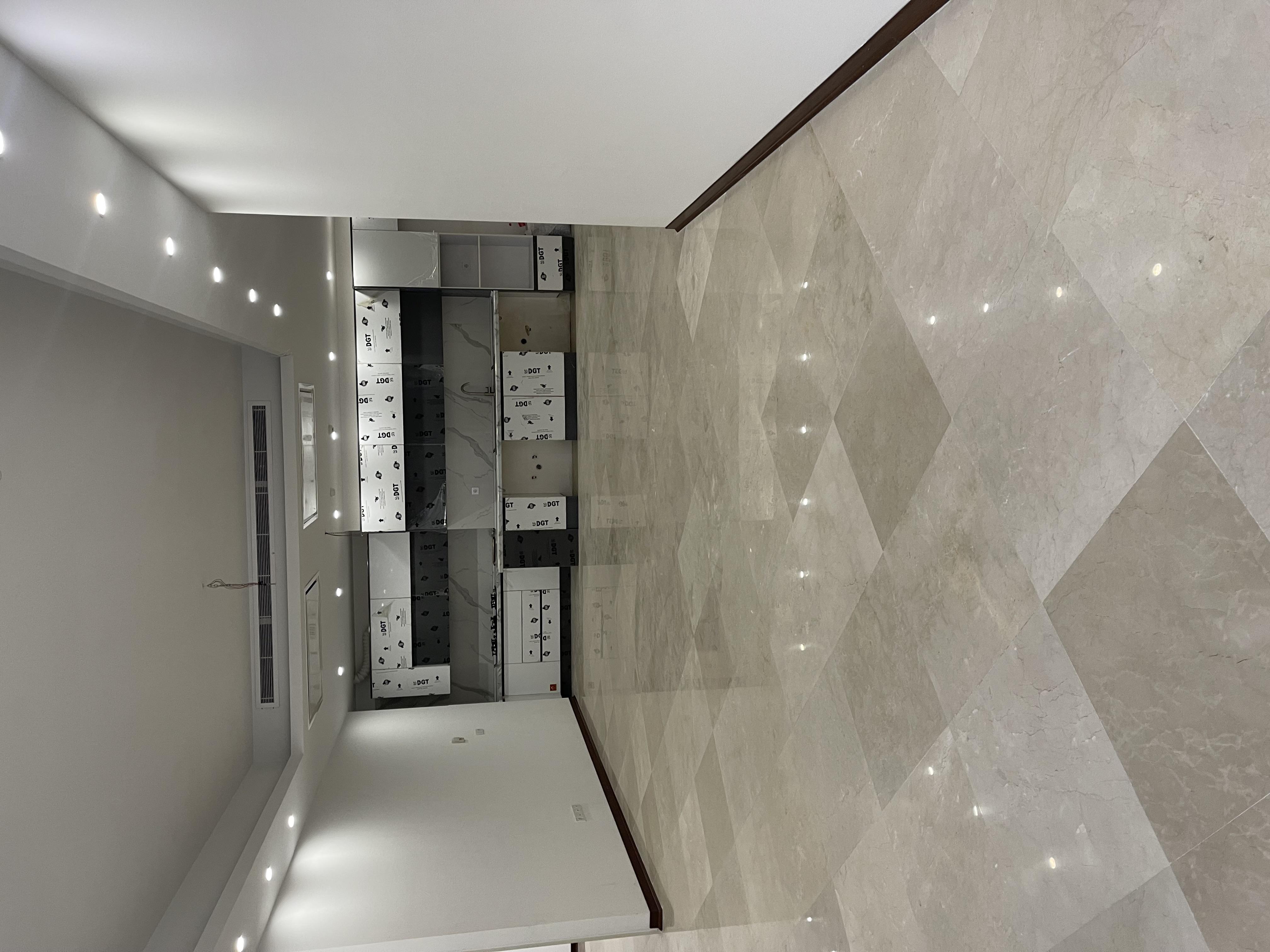 رهن و اجاره آپارتمان در اقدسیه120متر فول امکانات