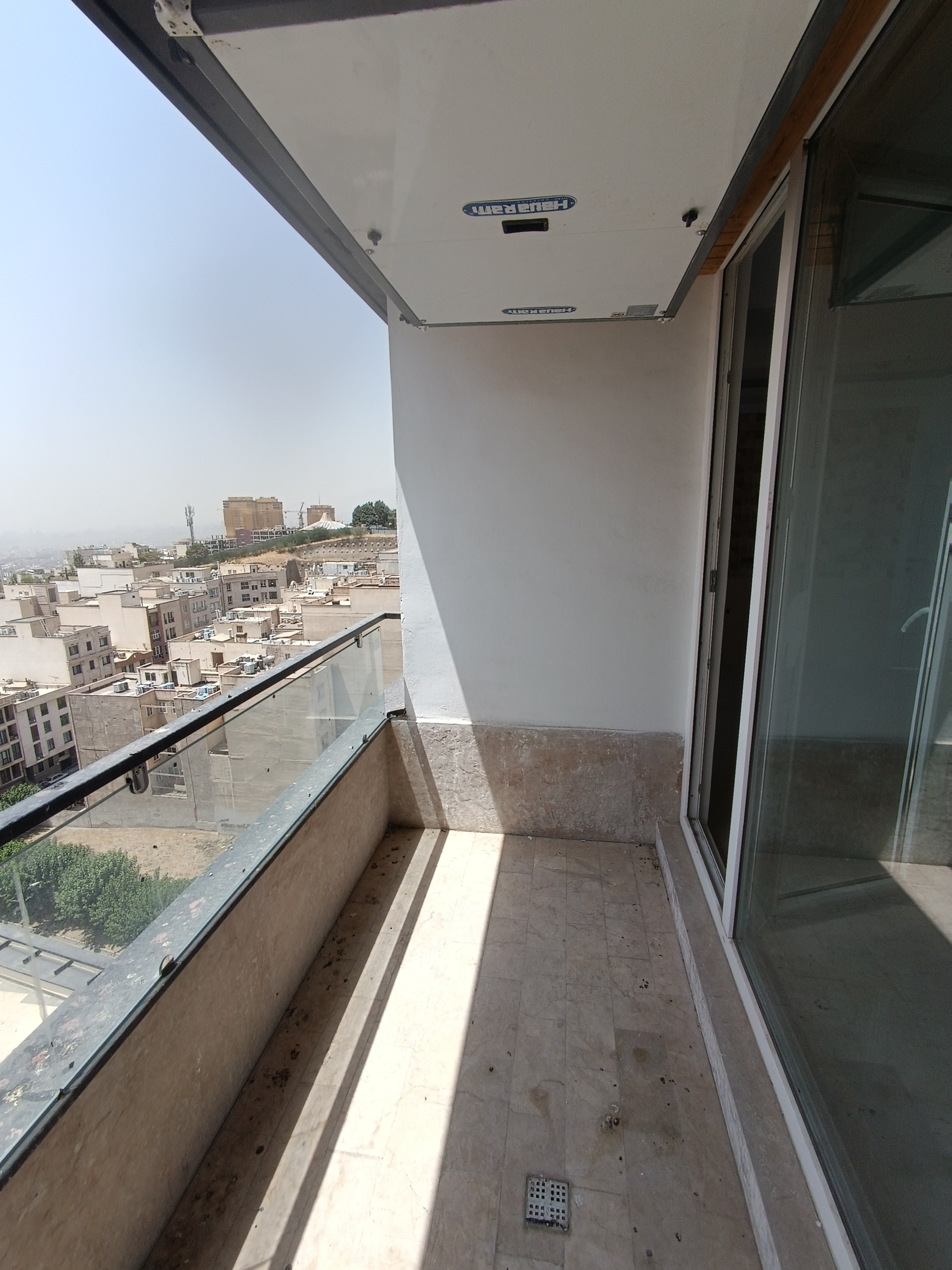 فروش آپارتمان 100 متر نوساز 2 خواب شهرک لاله