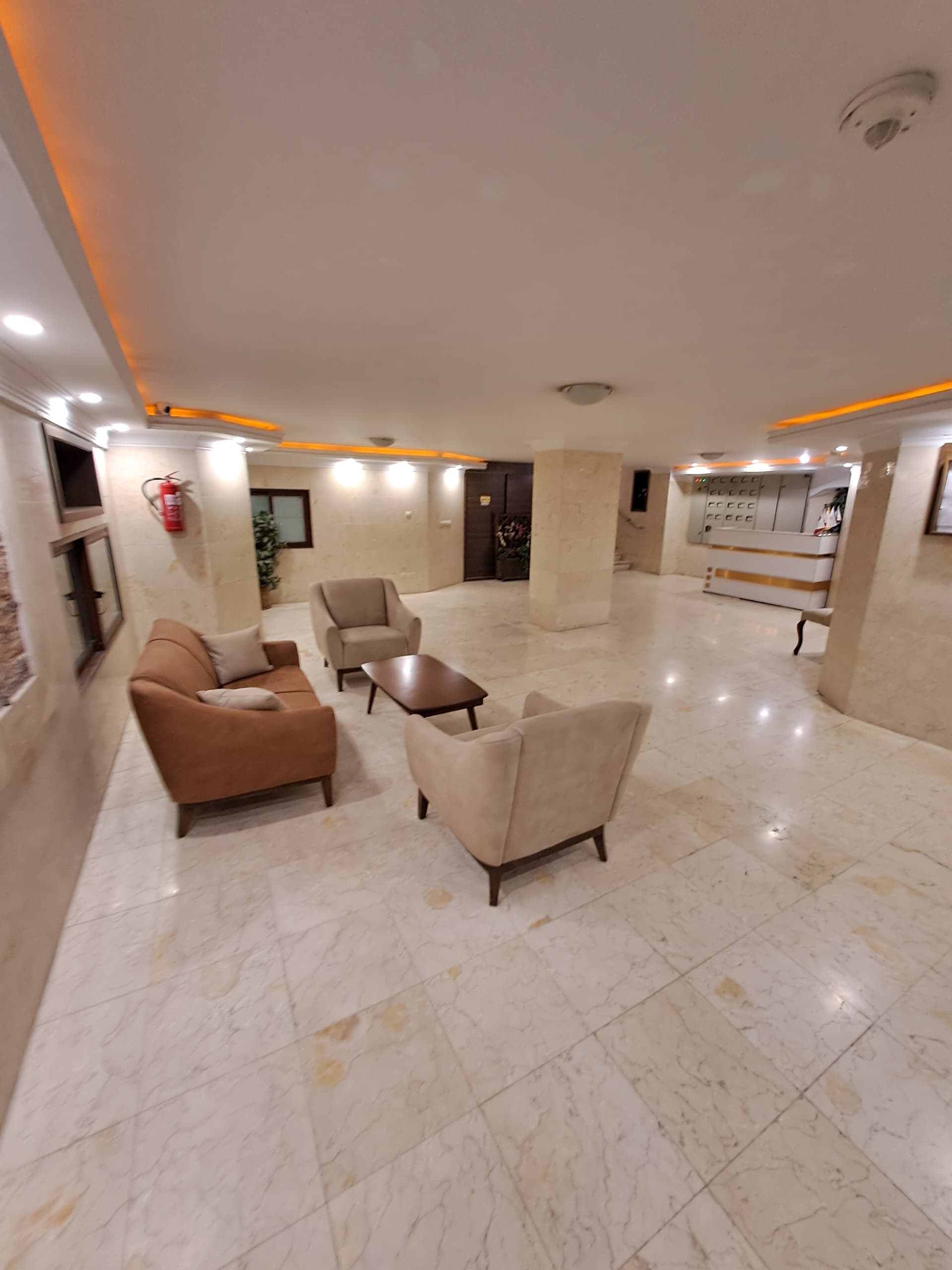 فروش آپارتمان 153 متر چیذر فول مشاعات