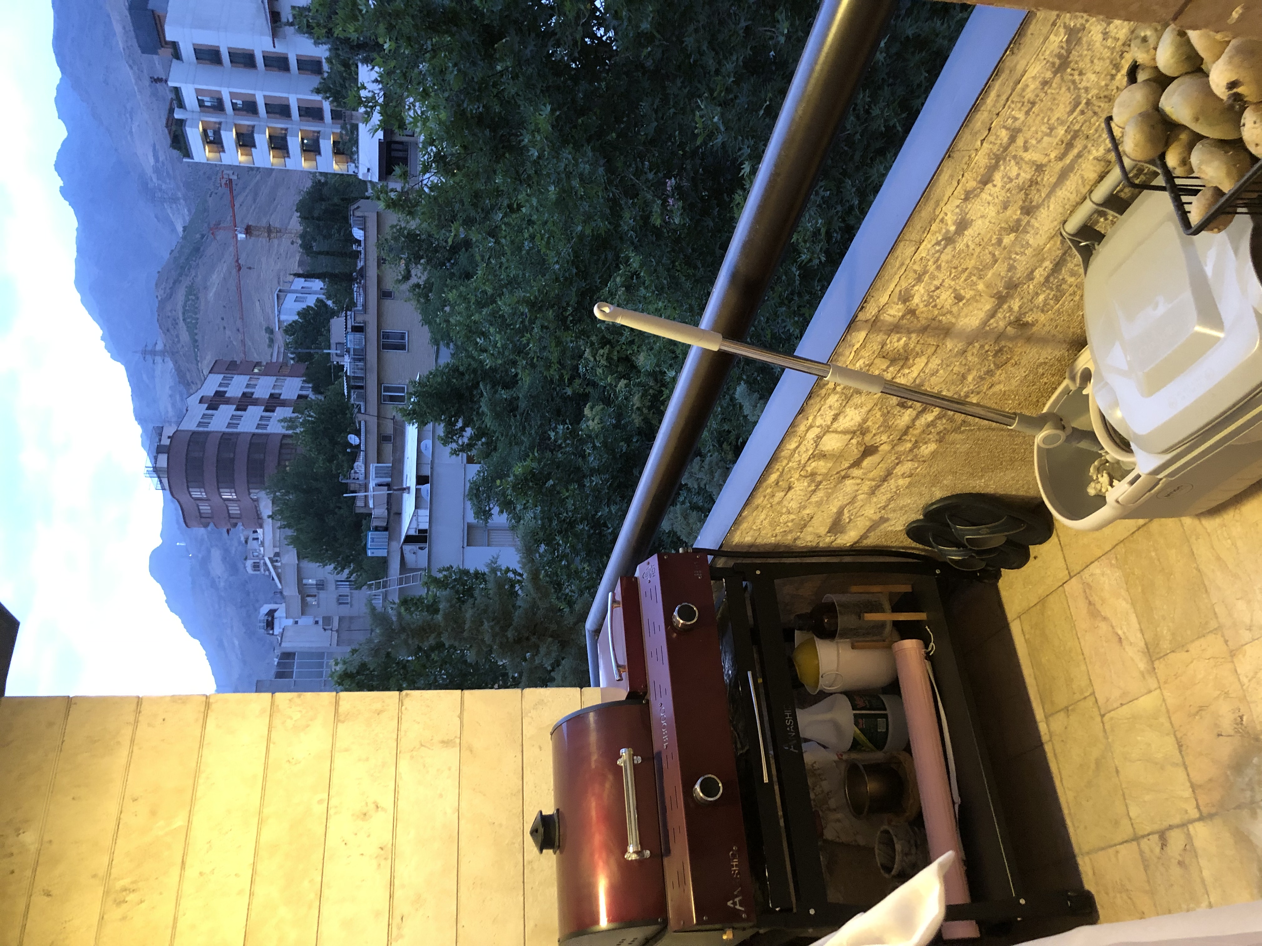 فروش آپارتمان 127متر آجودانیه 2پارکینگ