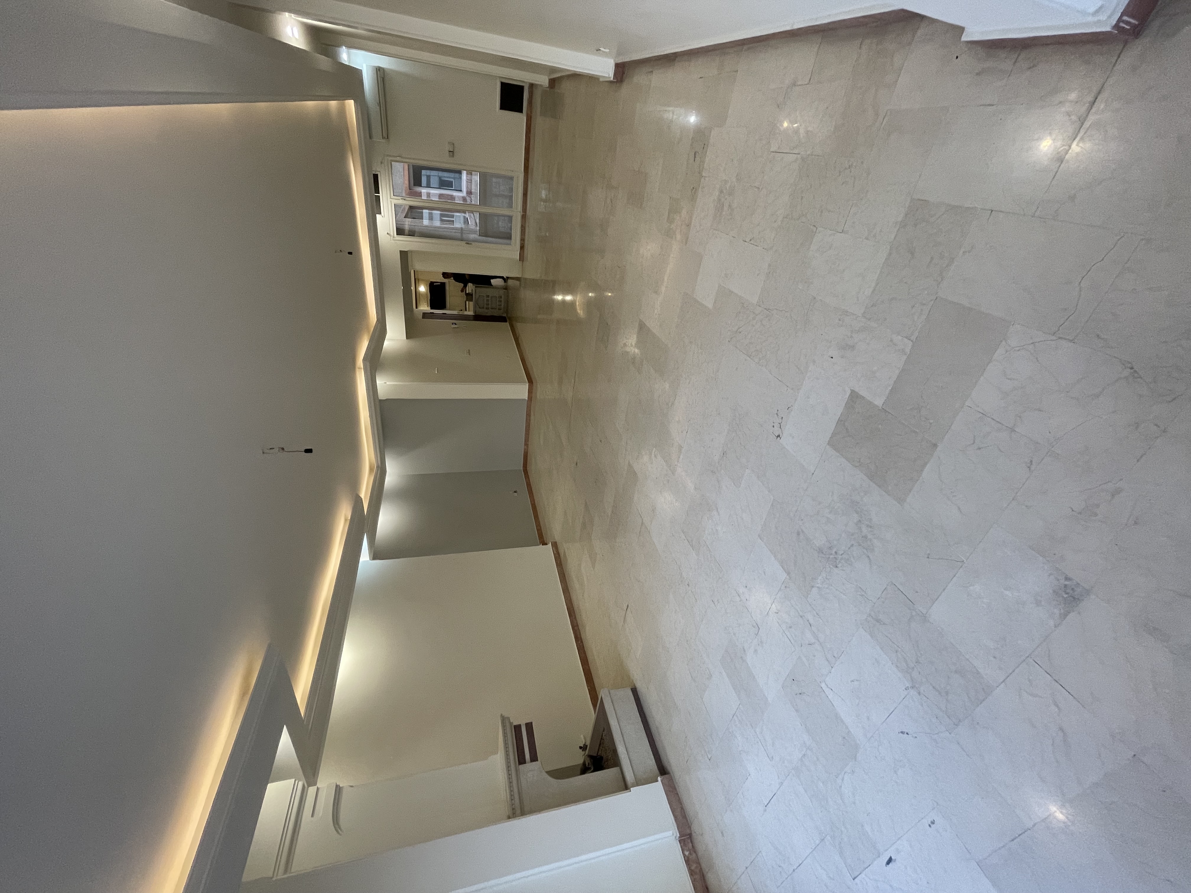 فروش اپارتمان 160متر اندرزگو 3خواب ١مستر