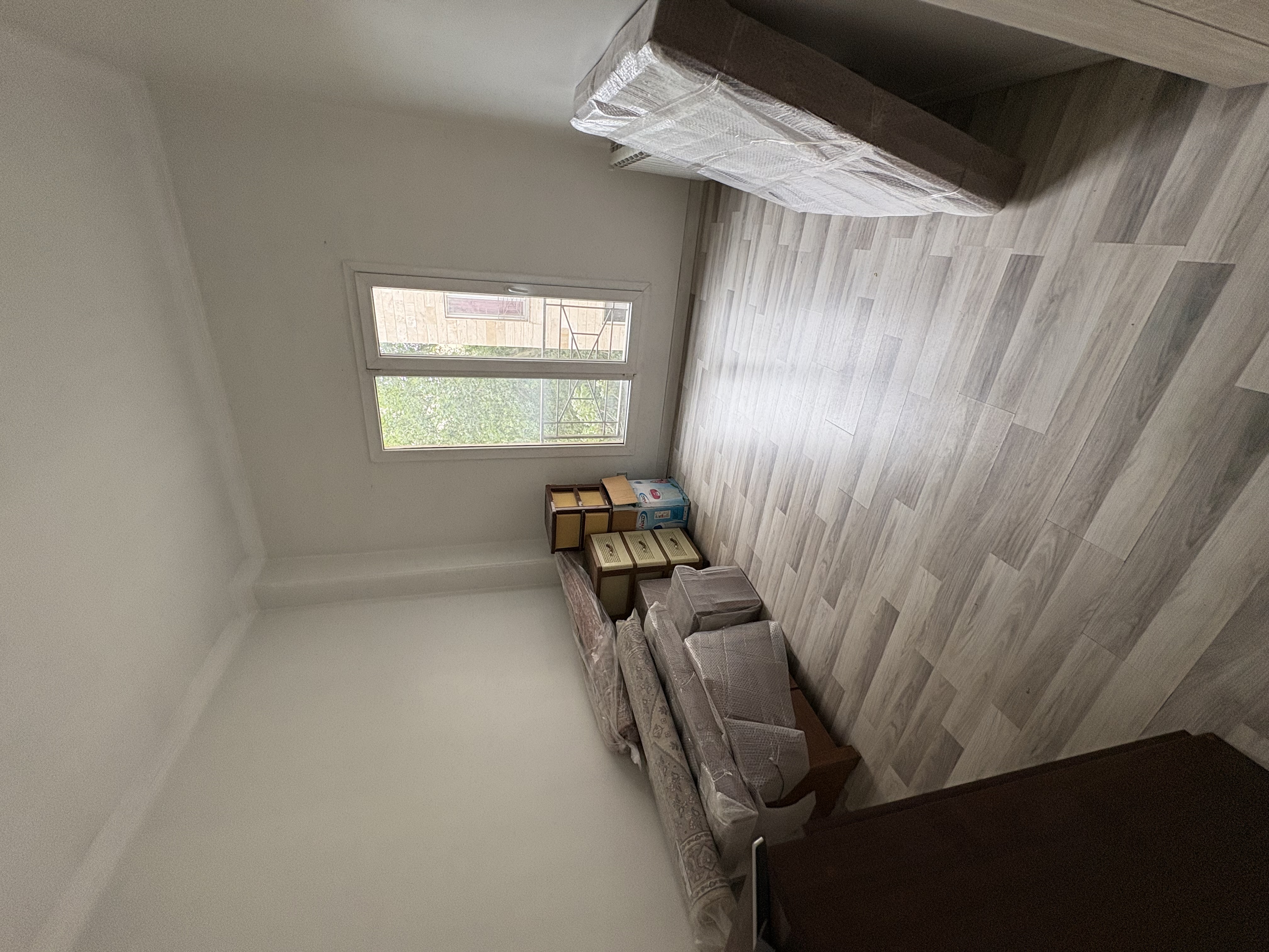 فروش آپارتمان 98 متر ازگل نور مستقیم