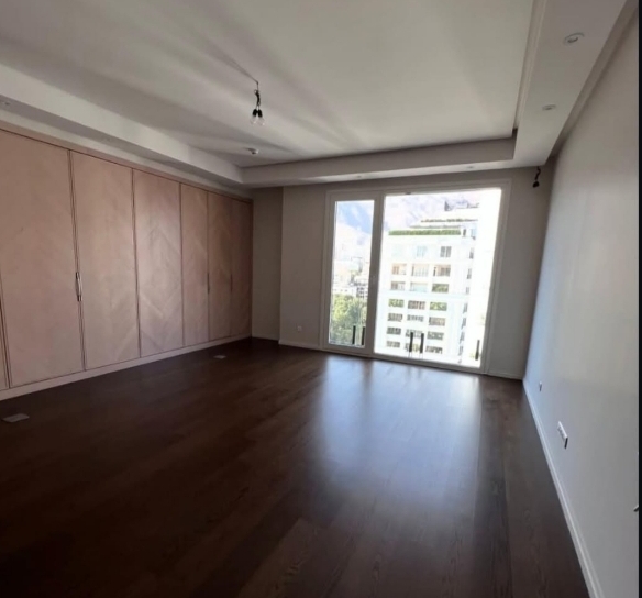 اجاره آپارتمان 130 متر نیاوران طبقه 12