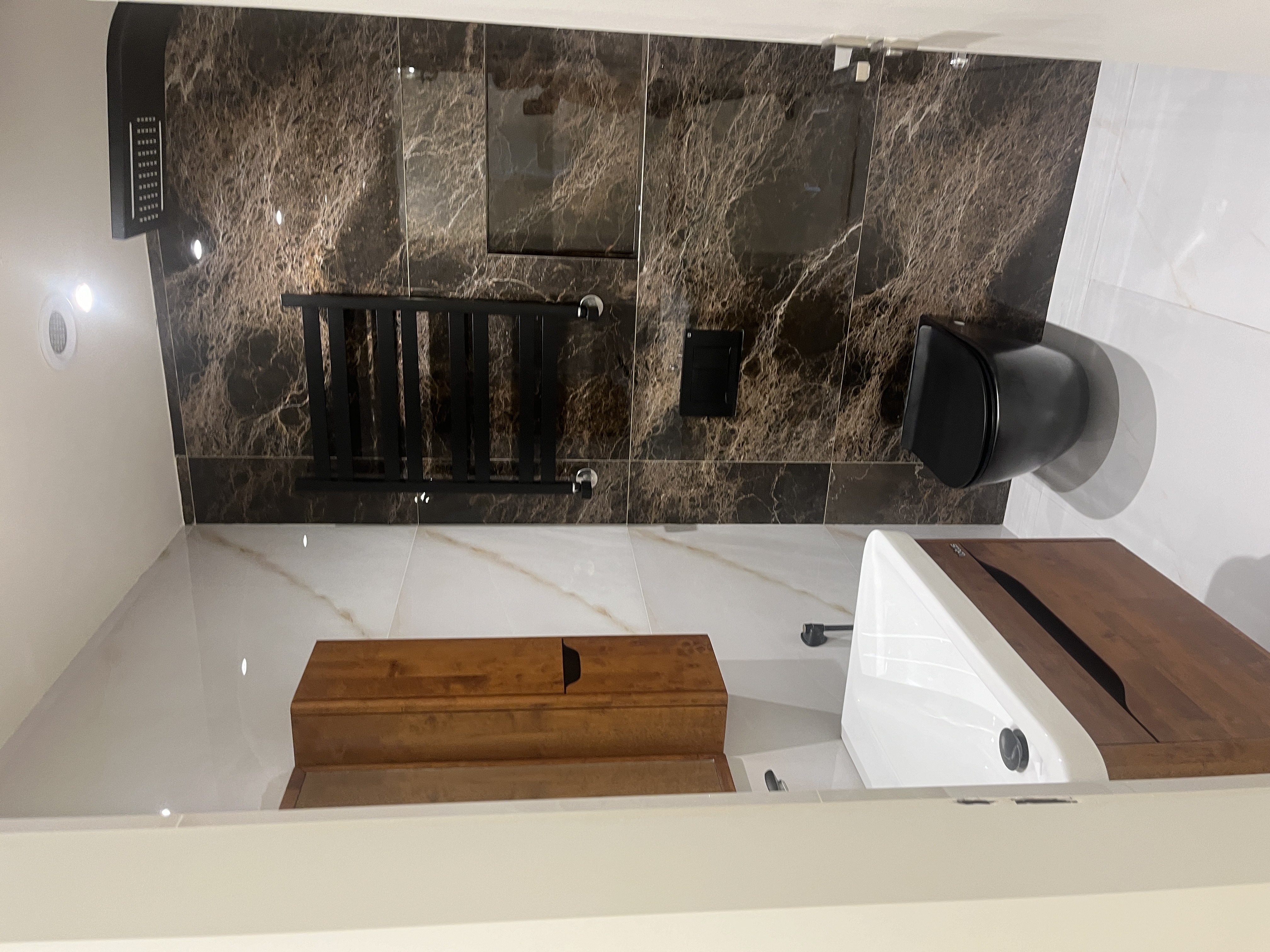 150 متر فول فرنیش 3 پارکینگ سندی 8 متر انباری