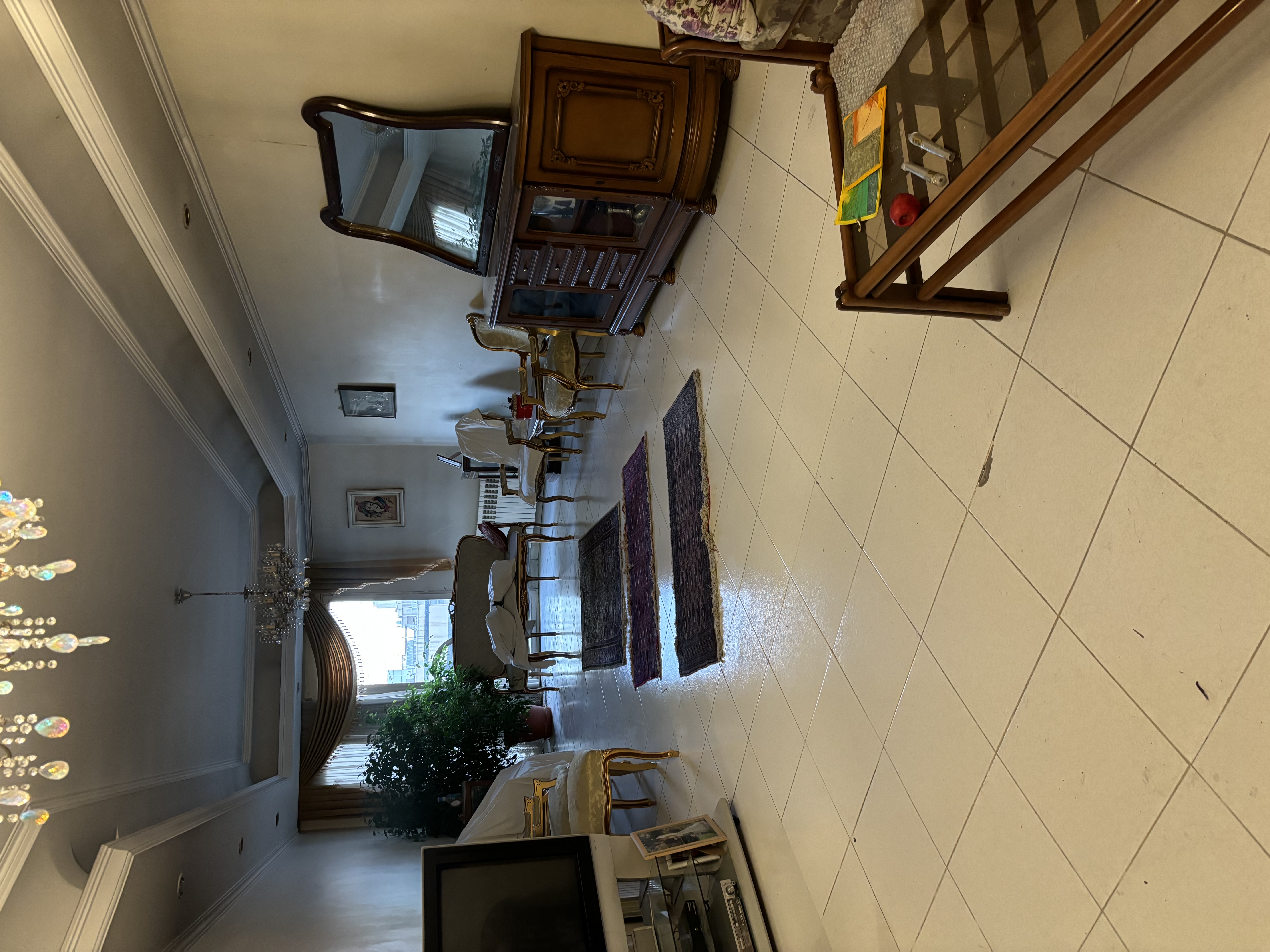 فروش آپارتمان 140 متر آپارتمان قلب دروس پلان مهندسی نورگیر 10 متر تراس