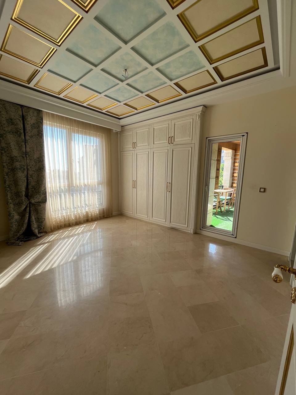 اجاره آپارتمان 270 متر نیاوران مشاعات فعال