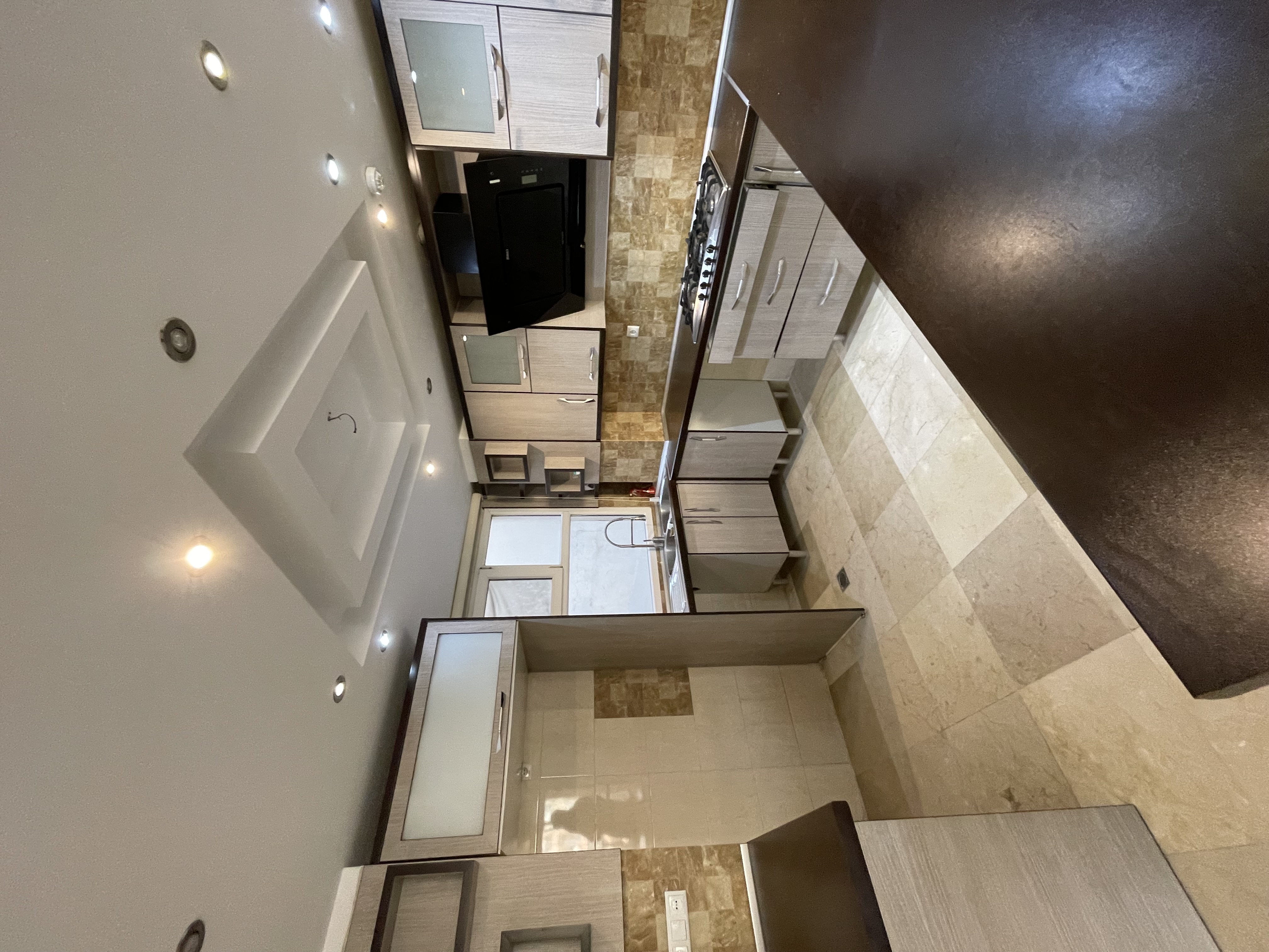 آپارتمان 105 متری 2 خواب غرق نور در قیطریه