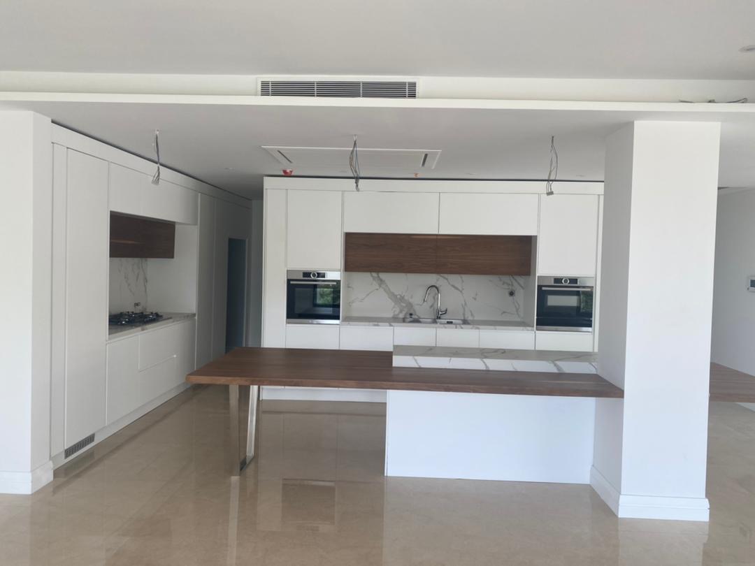 فروش آپارتمان 220متر آجودانیه برج