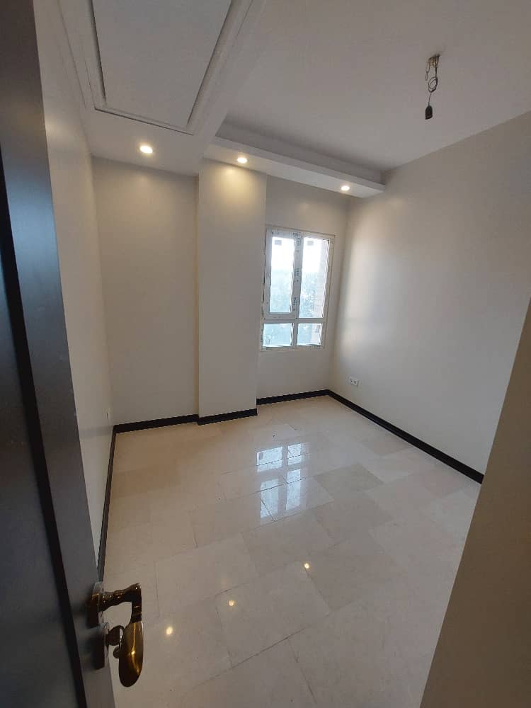 فروش 140 متر آپارتمان قلب دولت پلان مهندسی نورگیر بالا