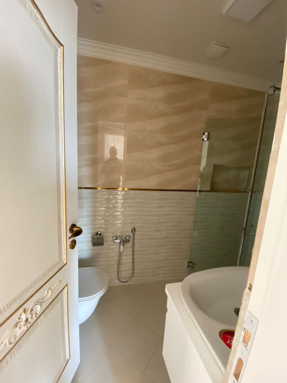 اجاره آپارتمان 100 متر سوهانک 6 متر تراس ویو