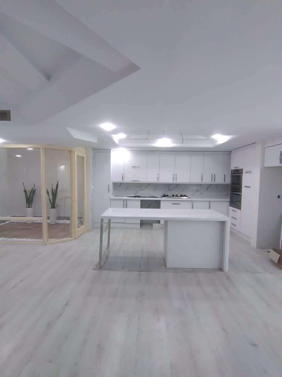 فروش آپارتمان 170 متر با قدرالسهم 120 متری جمشیدیه