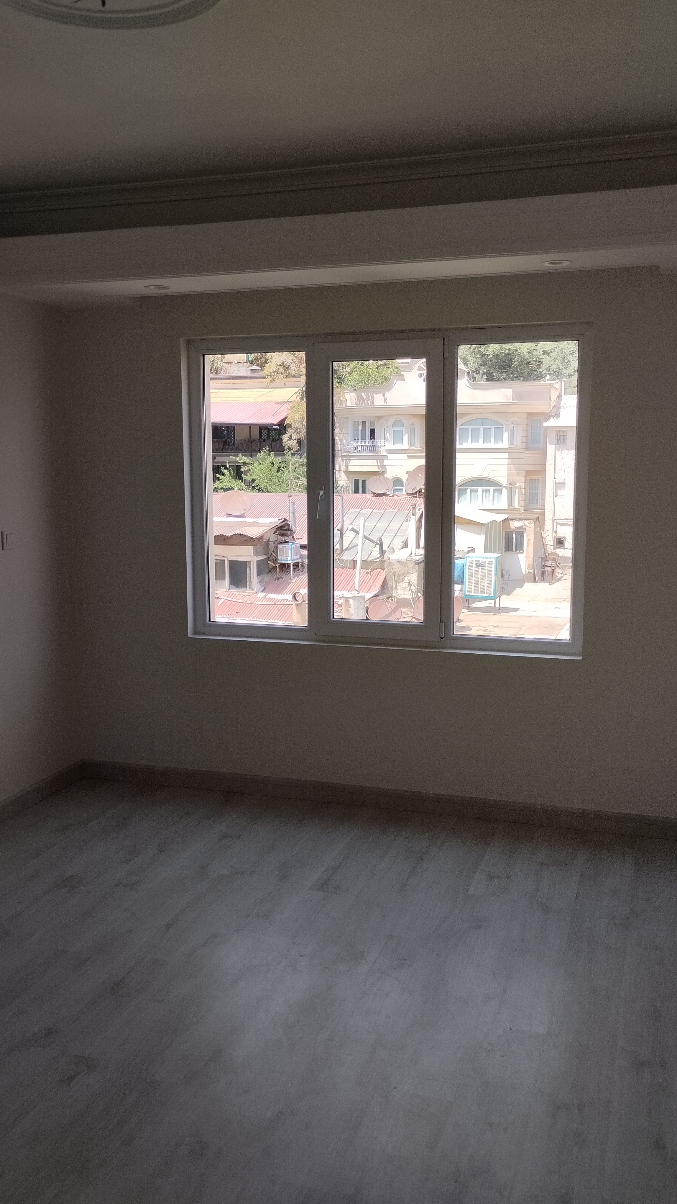 فروش آپارتمان 200 متر نیاوران