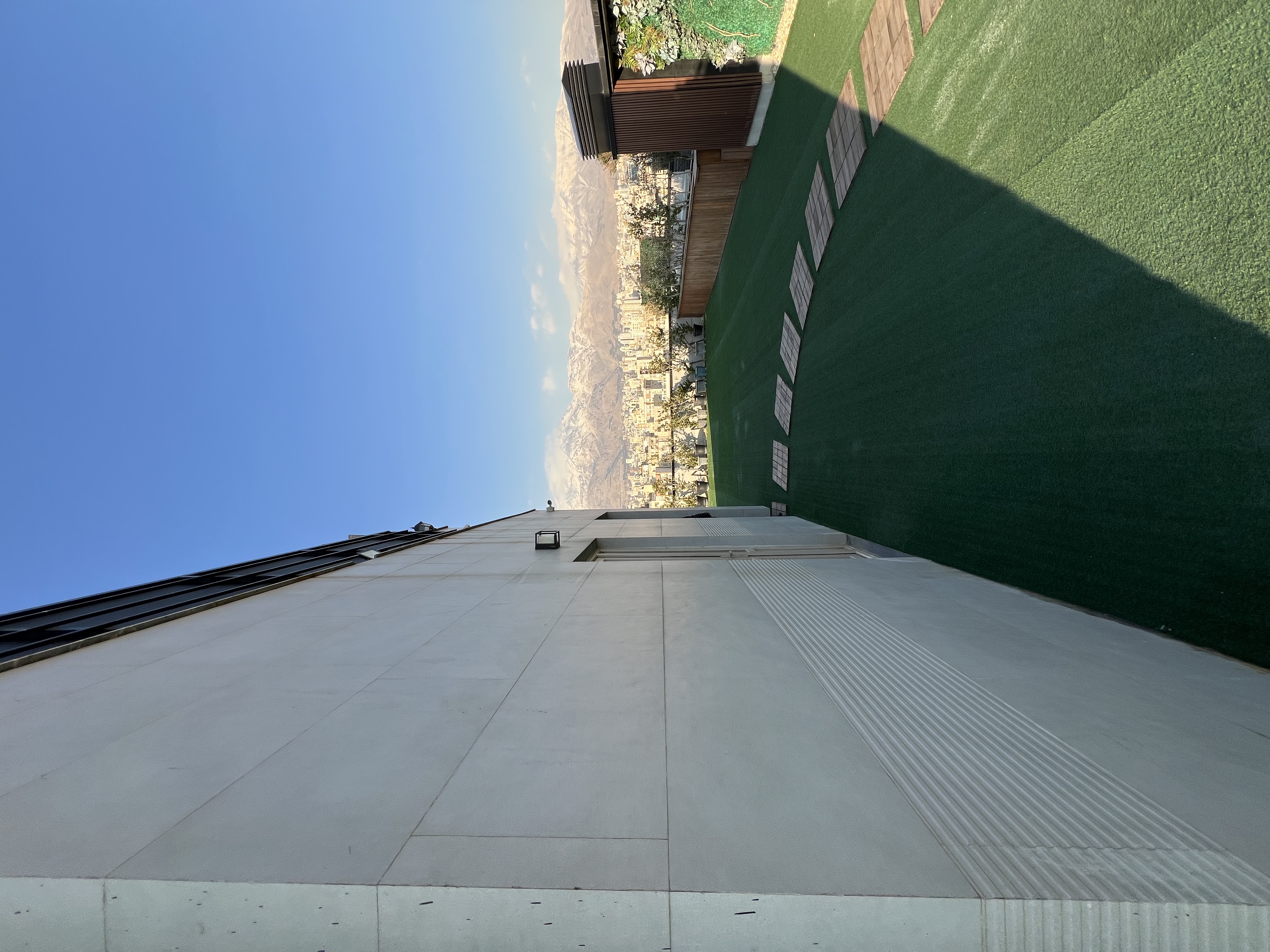 فروش اپارتمان 130 متر آپارتمان لاکچری غرق نور