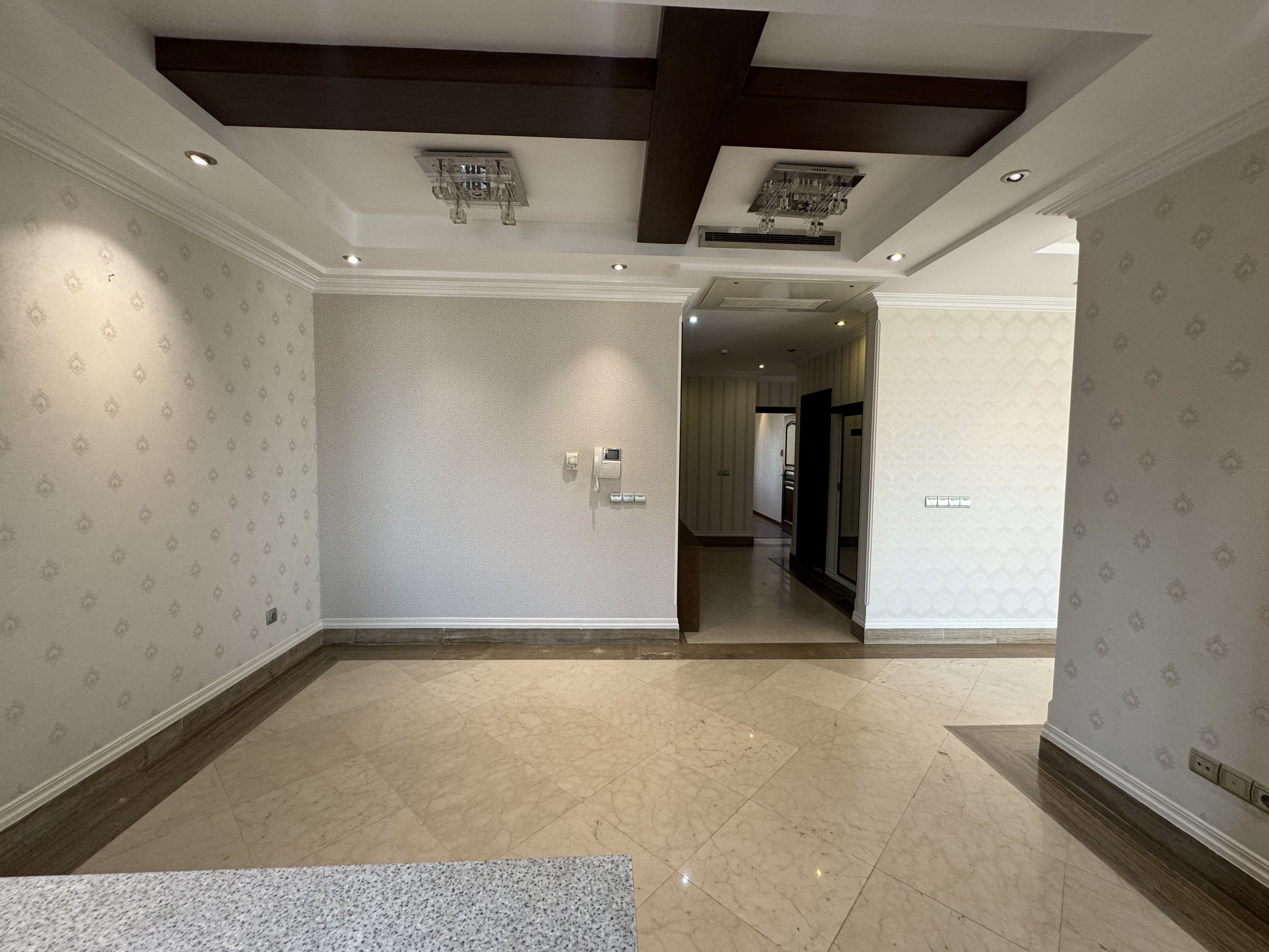 فروش آپارتمان 175متر نیاوران 3پارکینگ