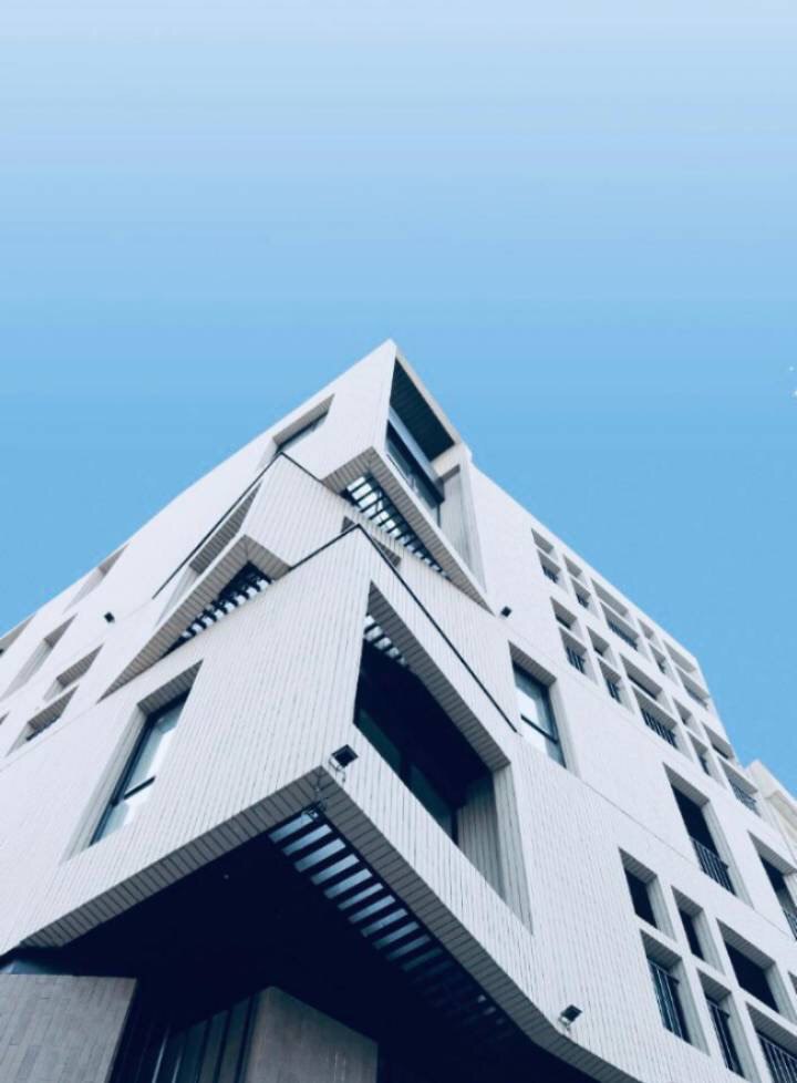 فروش آپارتمان 100 متر اقدسیه فول امکانات