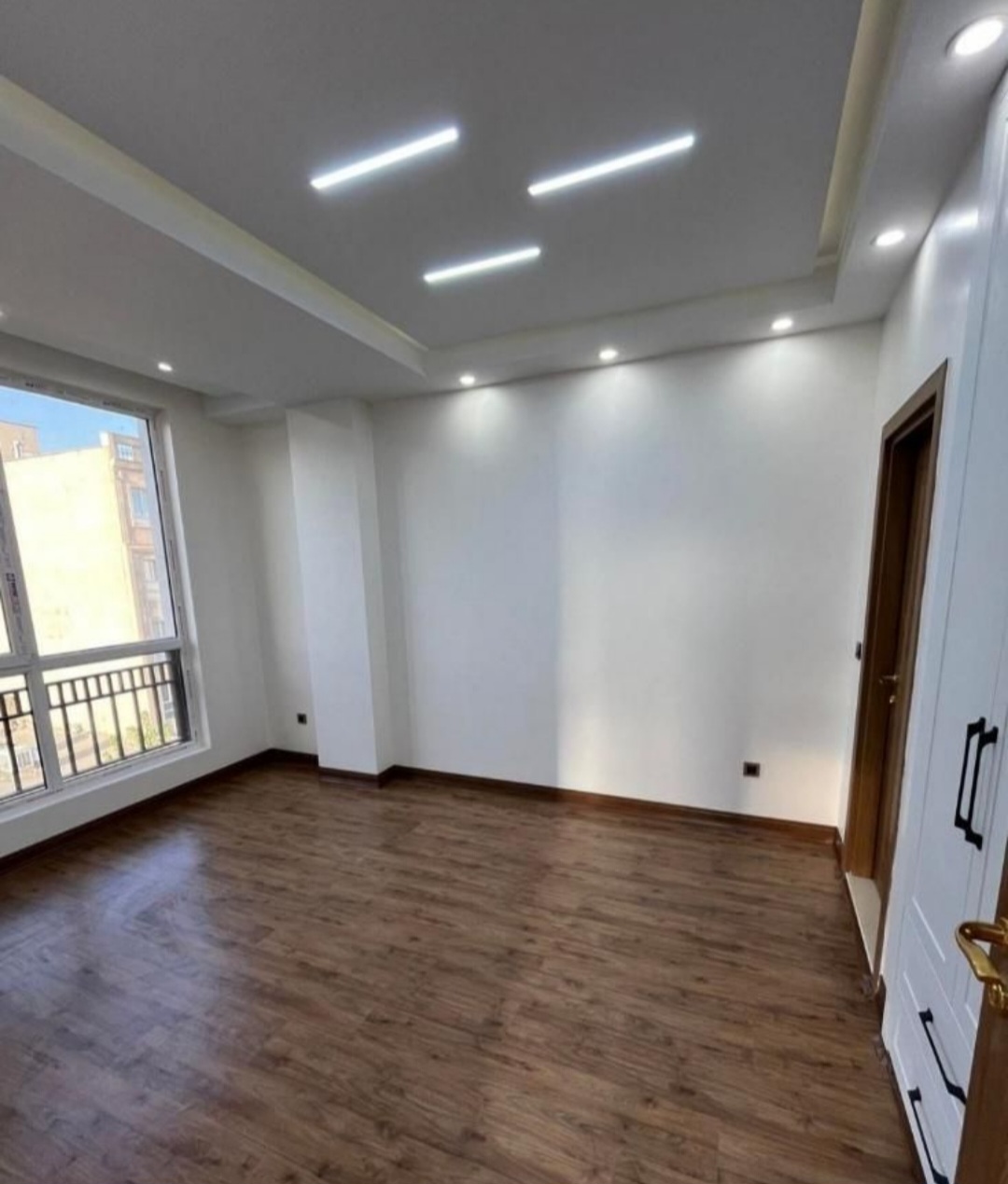 فروش آپارتمان 127 متر فدک 3 خواب فول امکانات