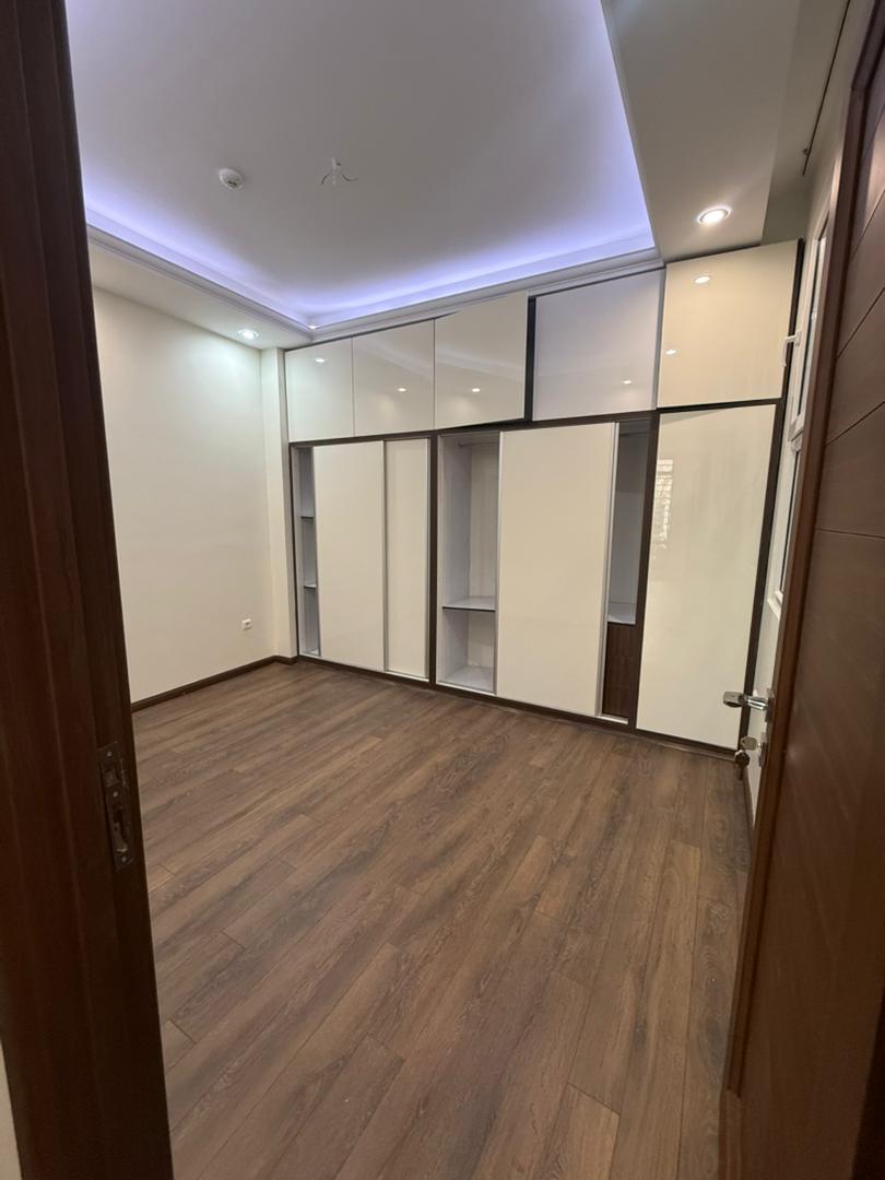 فروش آپارتمان 100 متر اندرزگو 2خواب