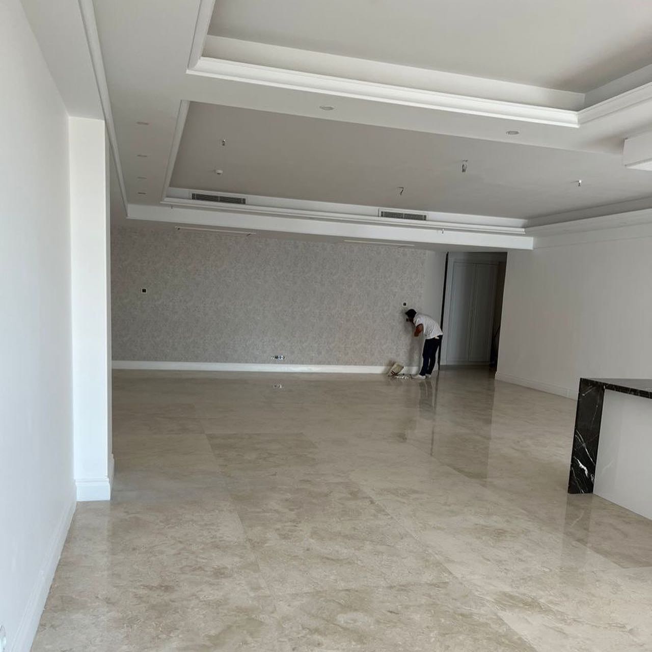 اجاره آپارتمان 165 متر نیاوران سه جهت نور قلب منطقه