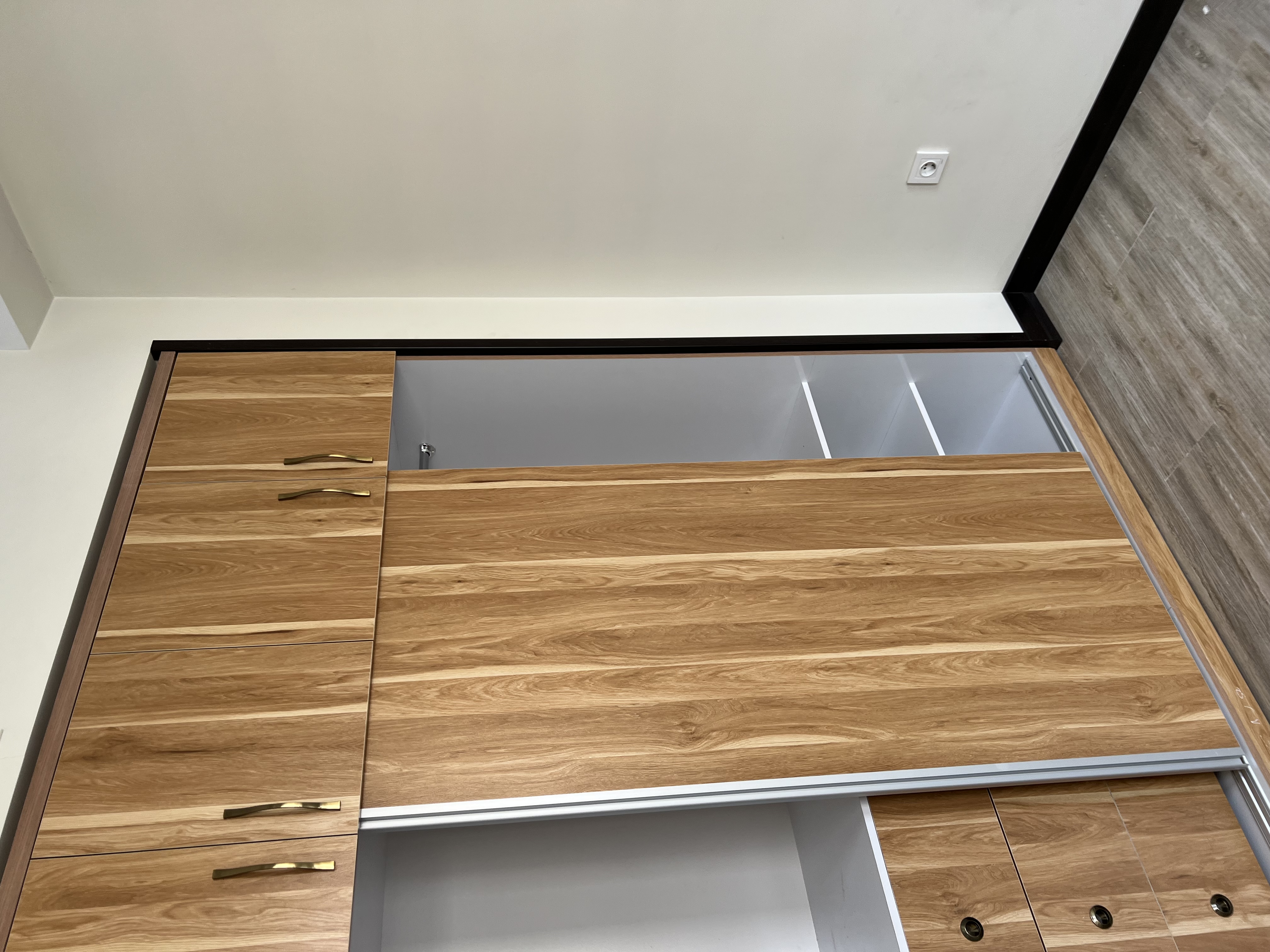 فروش اپارتمان 123 متر دولت تک واحدی نور مستقیم از حیاط